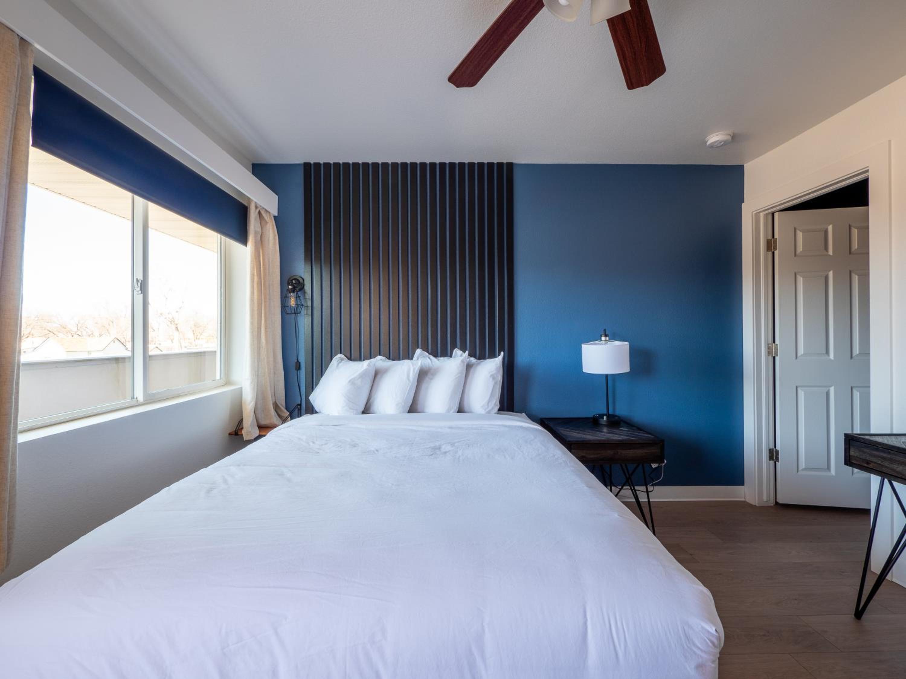 Queen Room - Photo 8