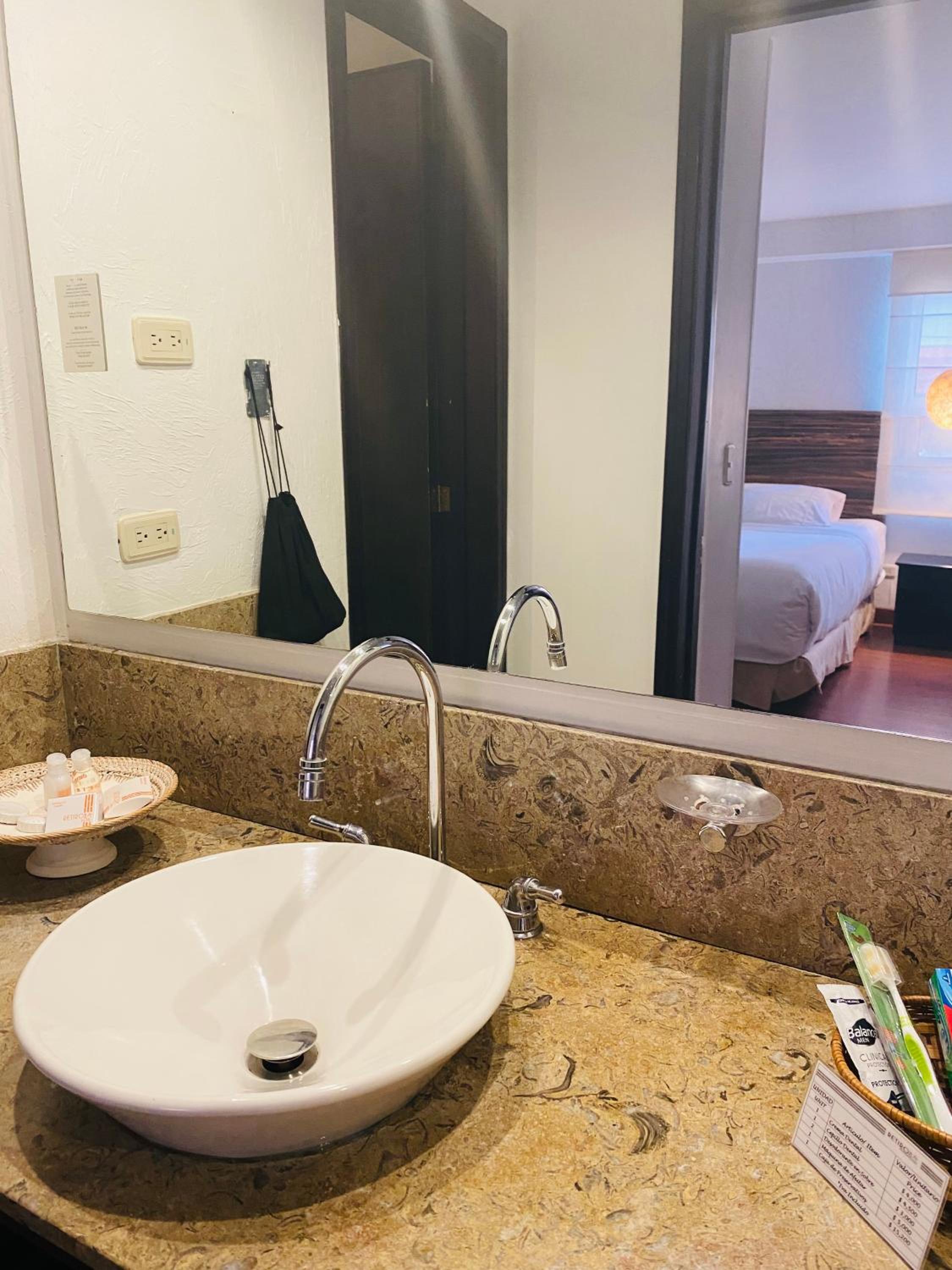 Suite photo 2