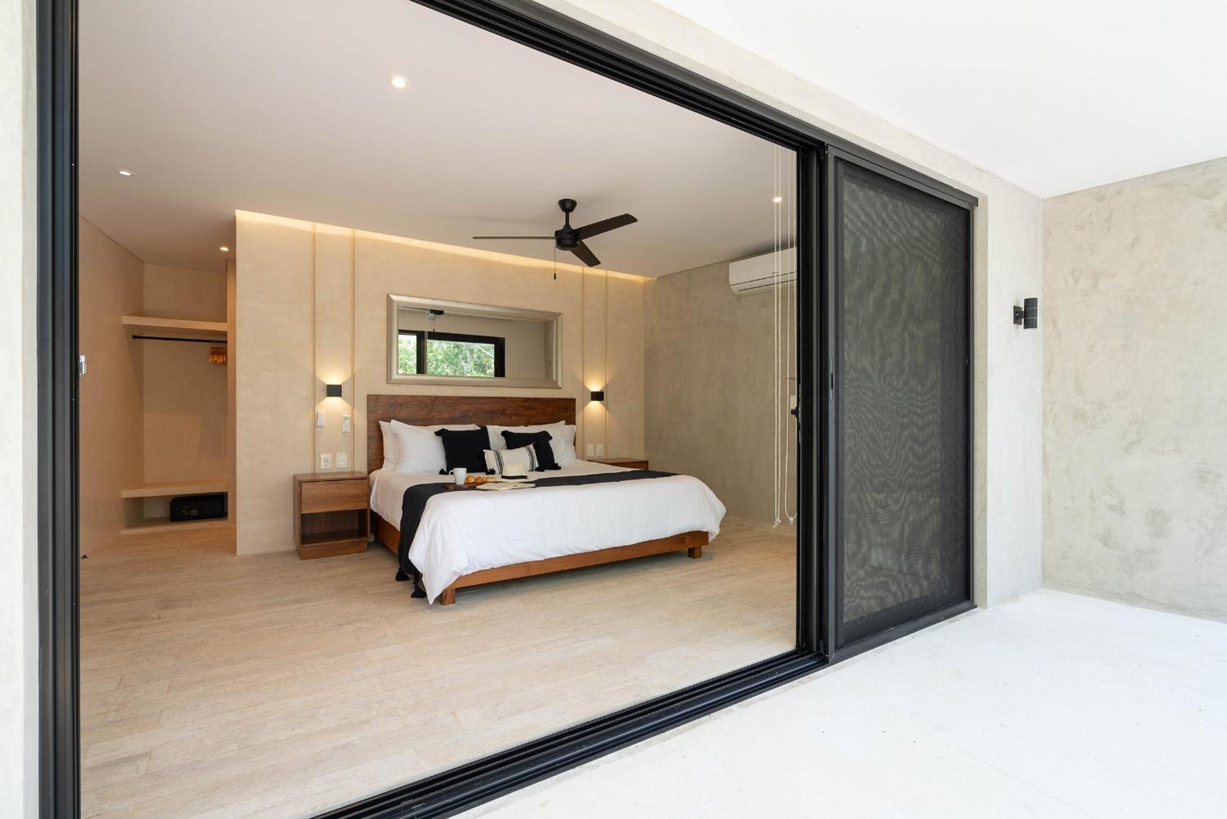 Königssuite mit privatem Pool und Garten