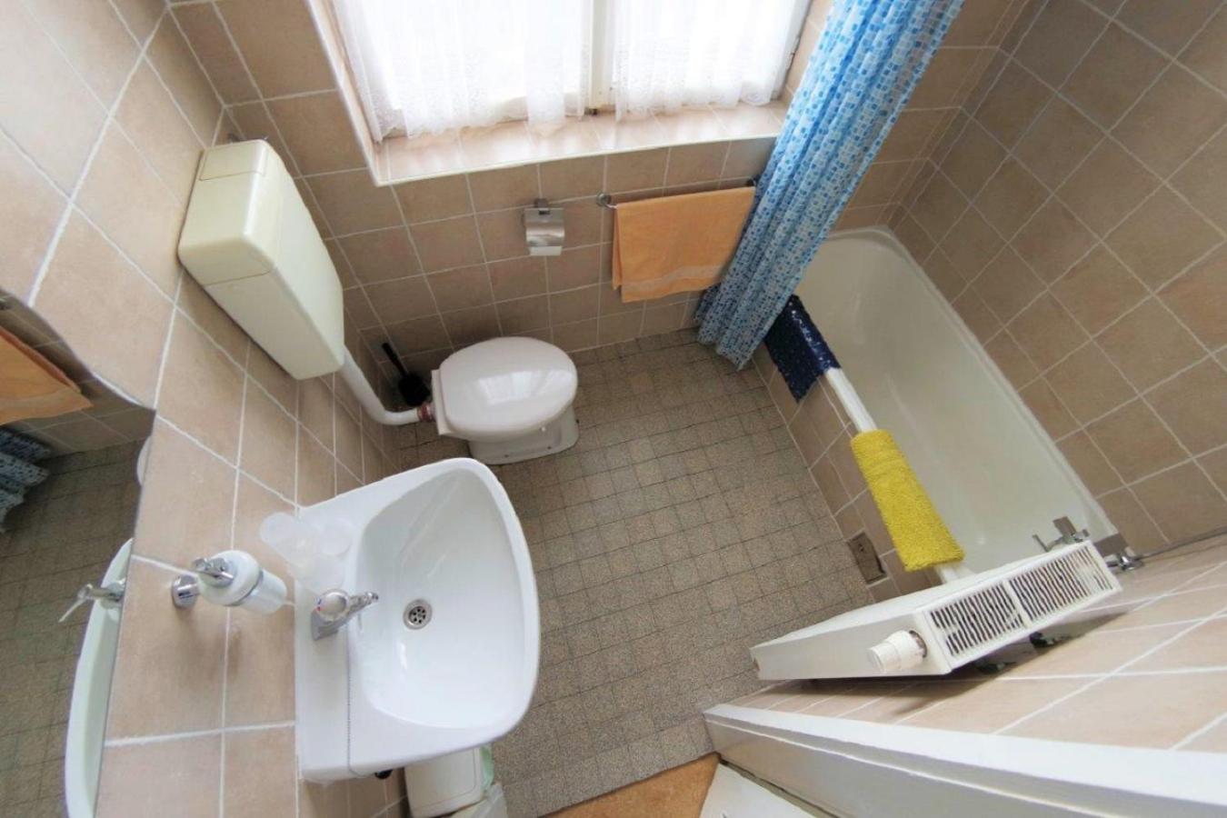 Two-Bedroom Apartment with Balcony photo 2