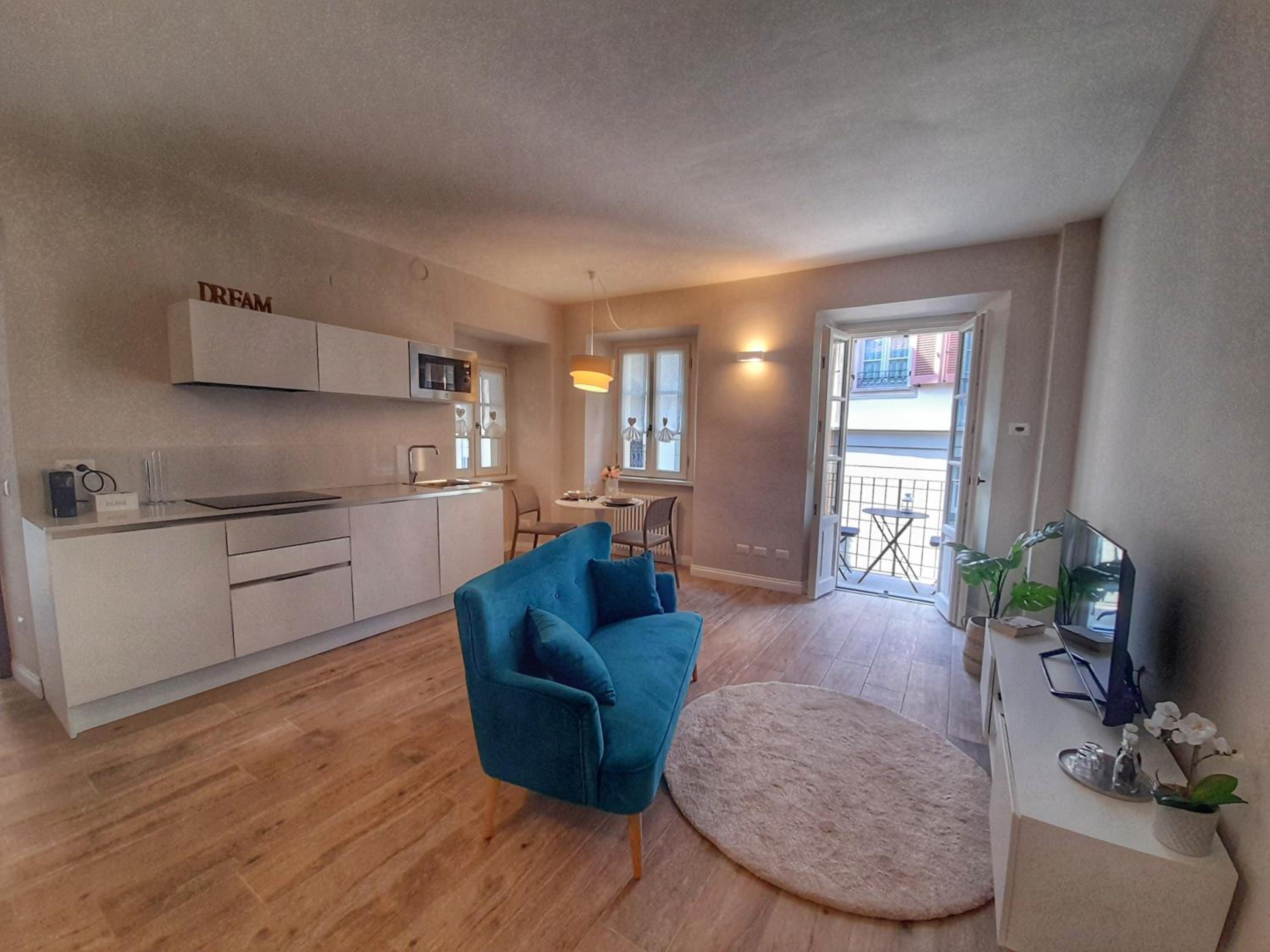 Apartment with Balcony