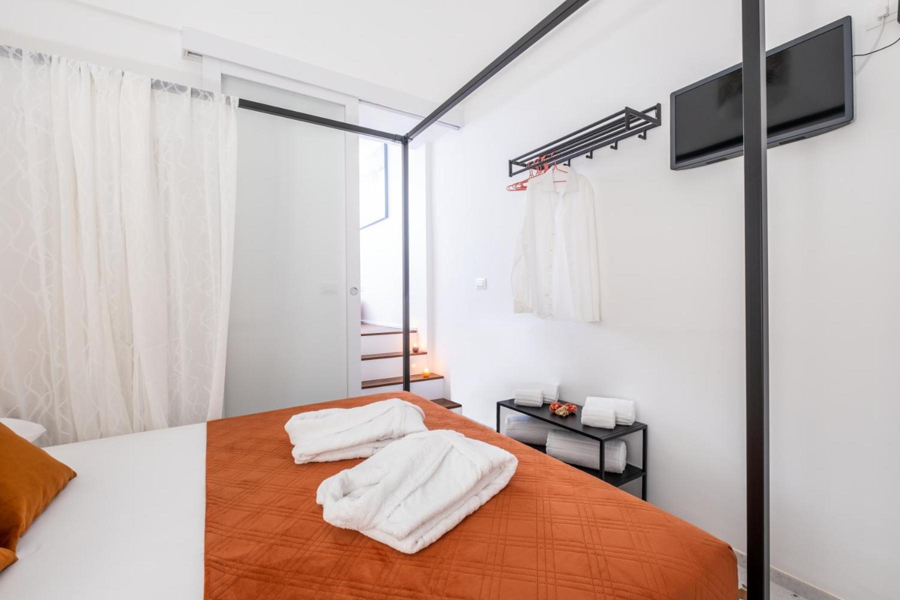 King Room with Spa Bath - Photo 1