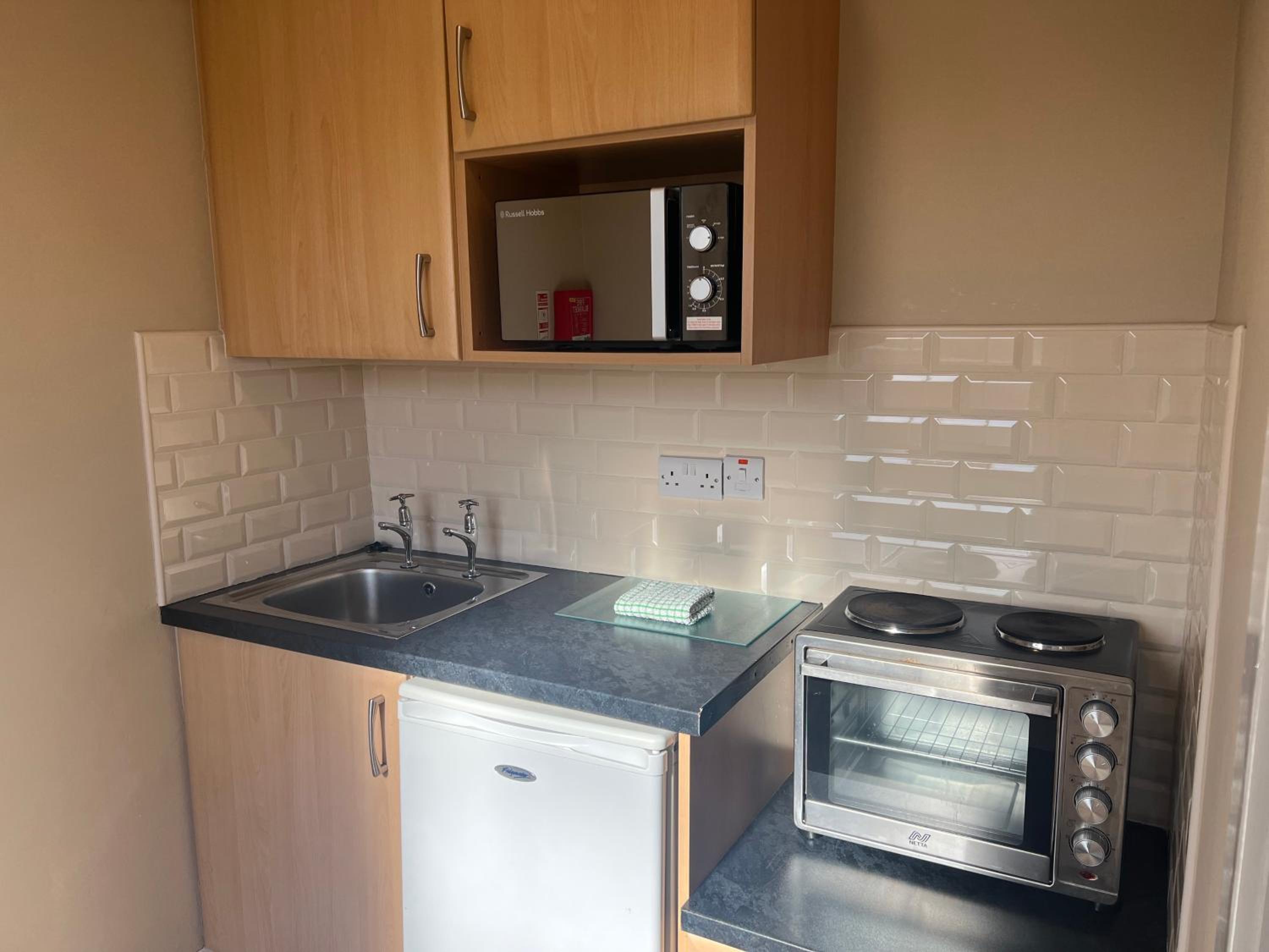 Standard Double Room with Mini Kitchen - Photo 14