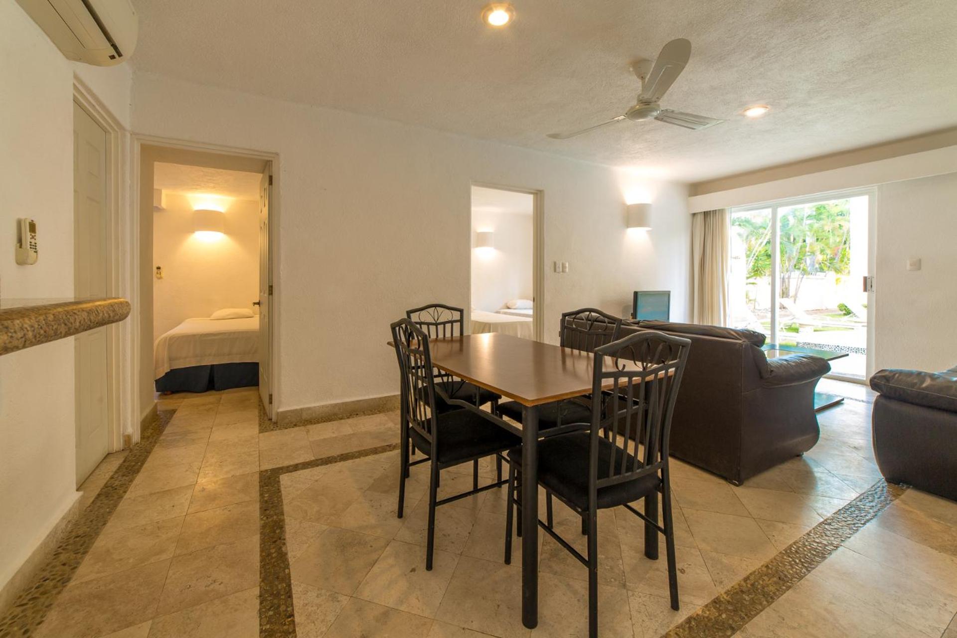 Suite - Photo 8