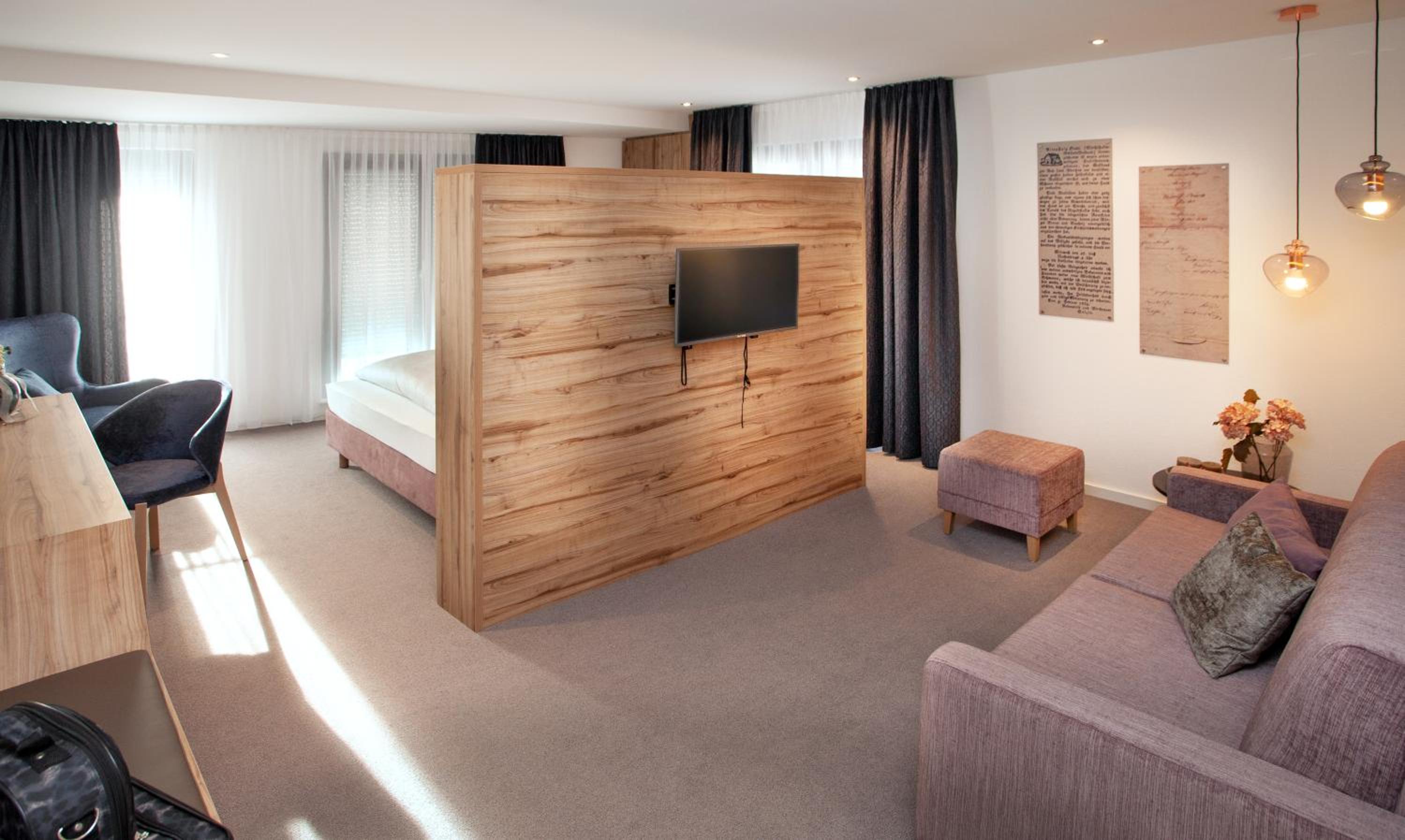 Large Double Room - Photo 5