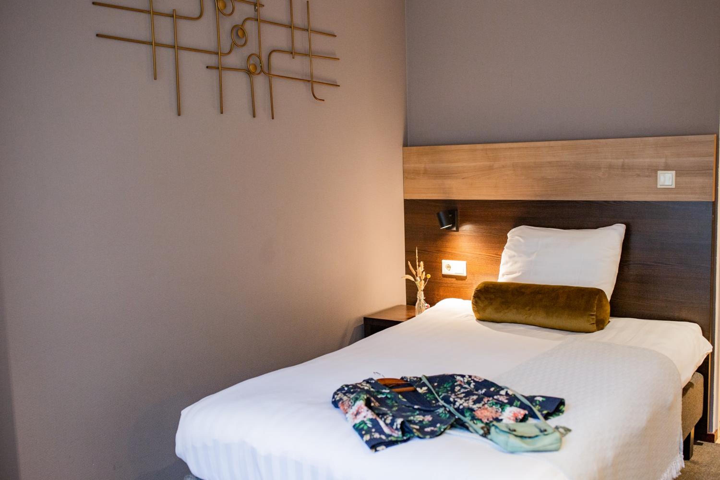 Single Room photo 3