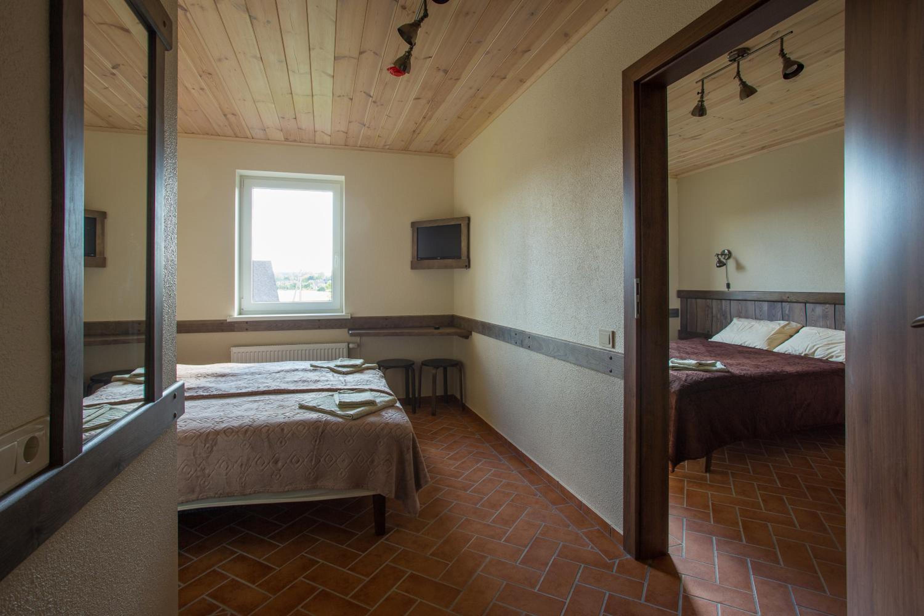 Two-Bedroom Family Room - Photo 4