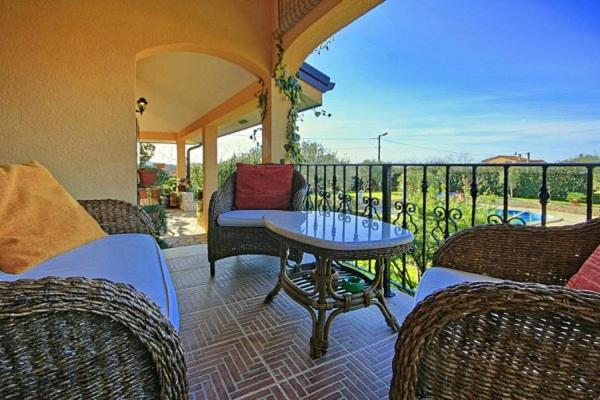 Deluxe Villa photo 2