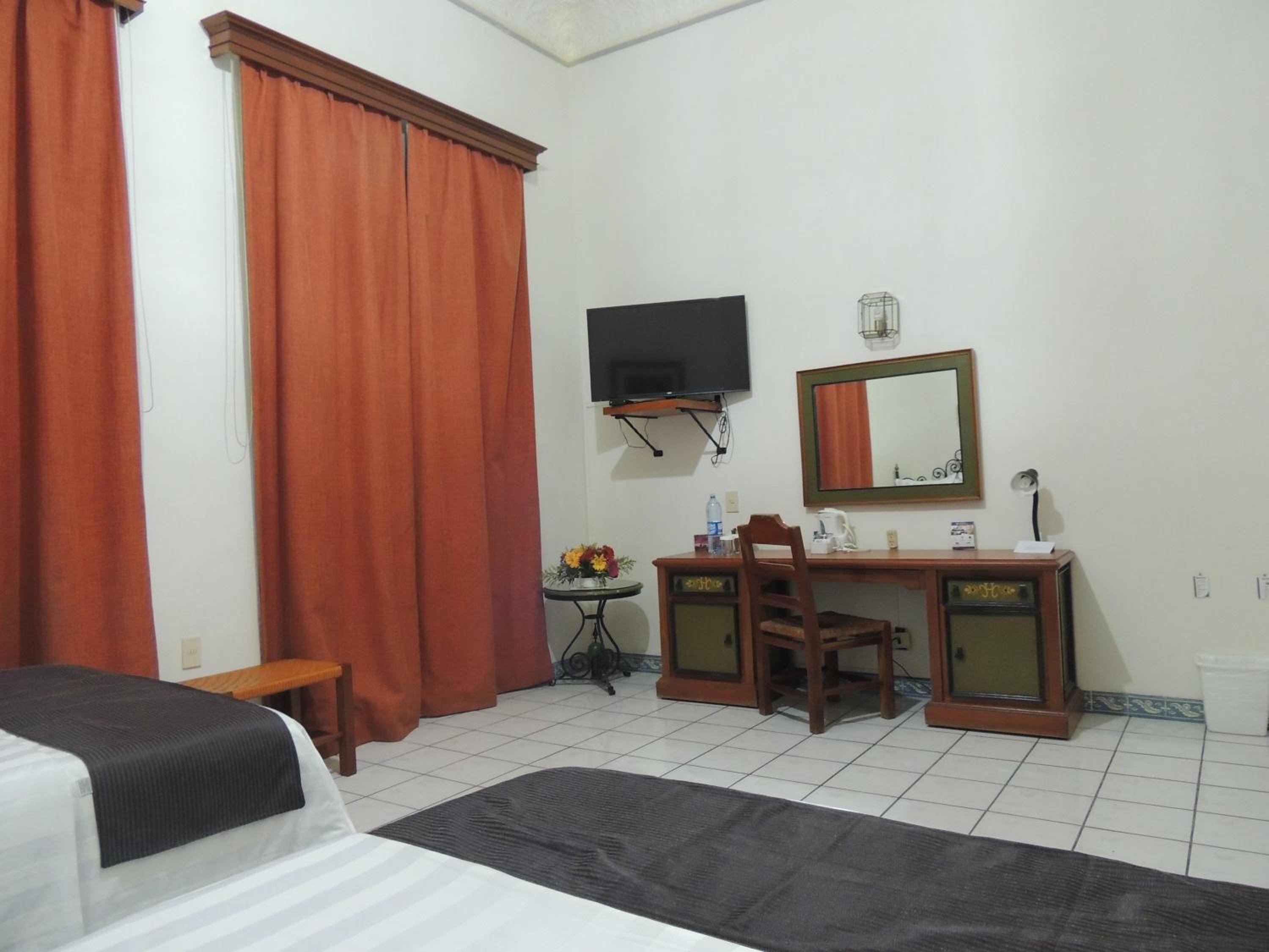 Junior Suite with Balcony photo 2