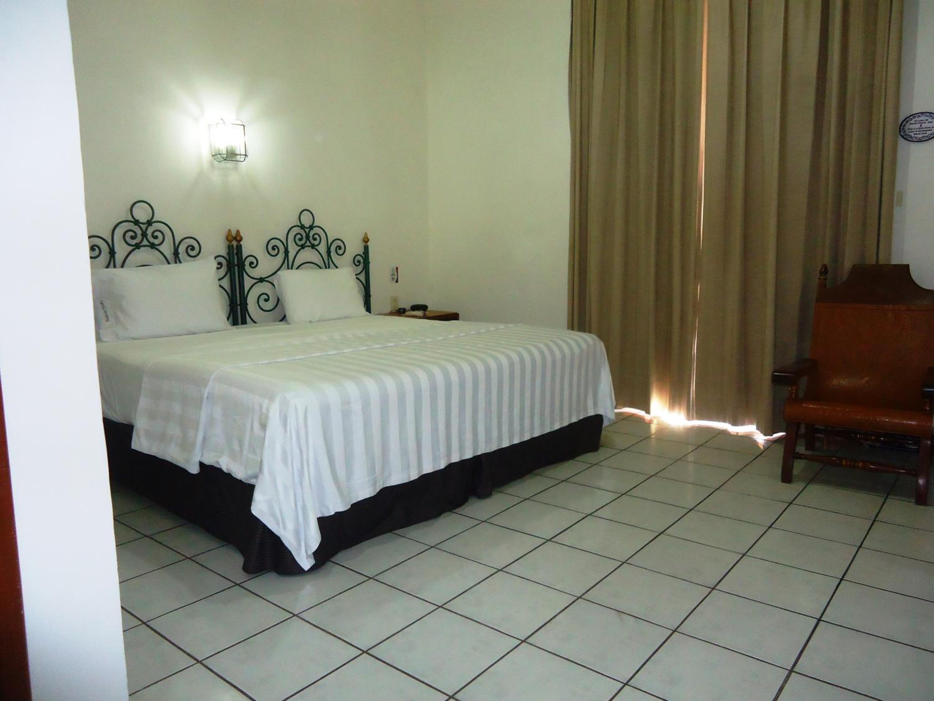Junior Suite with Balcony photo 1
