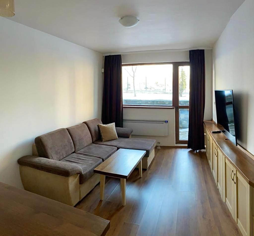 One-Bedroom Apartment - Photo 6