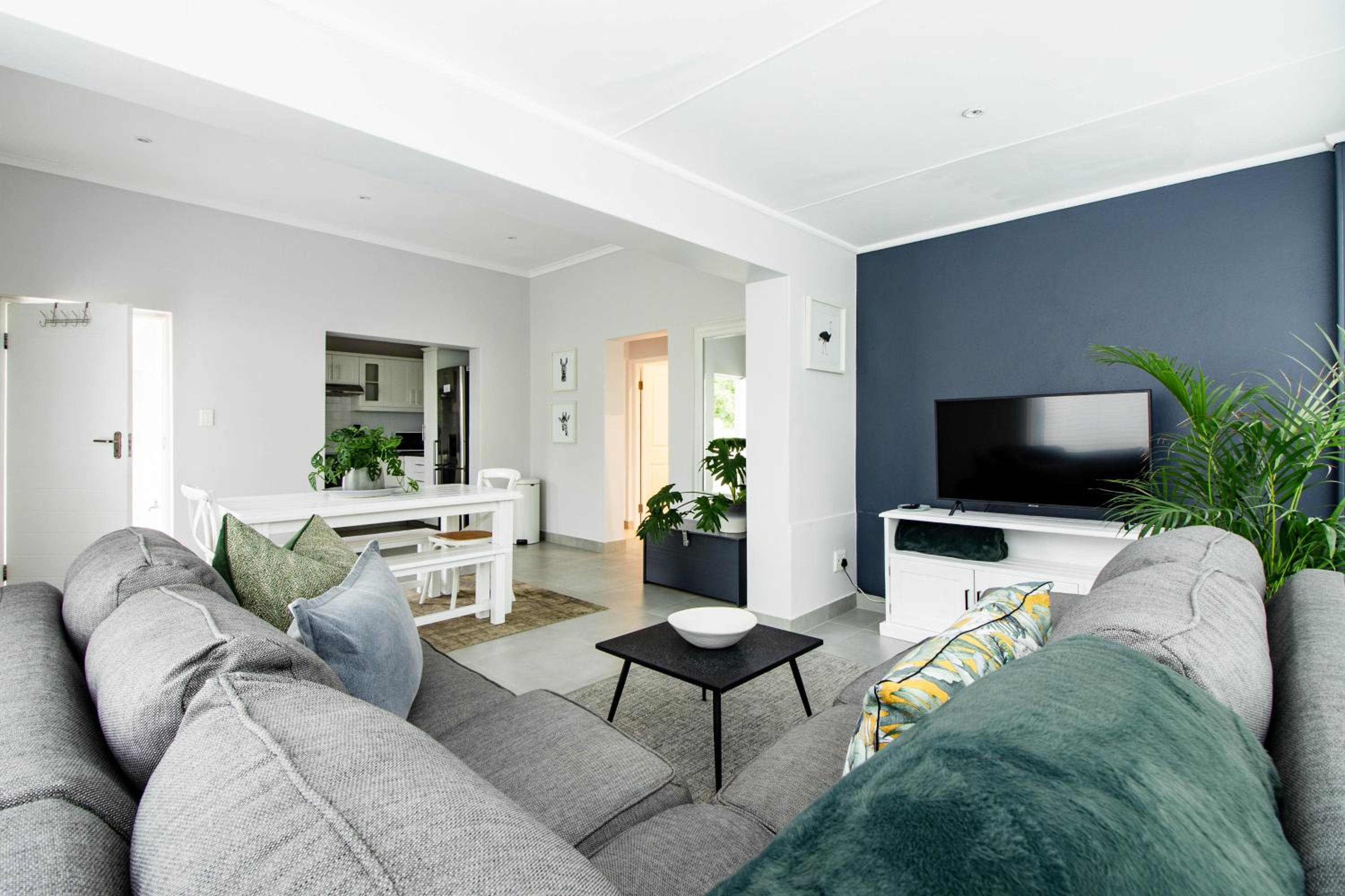 Two-Bedroom Apartment - Photo 14