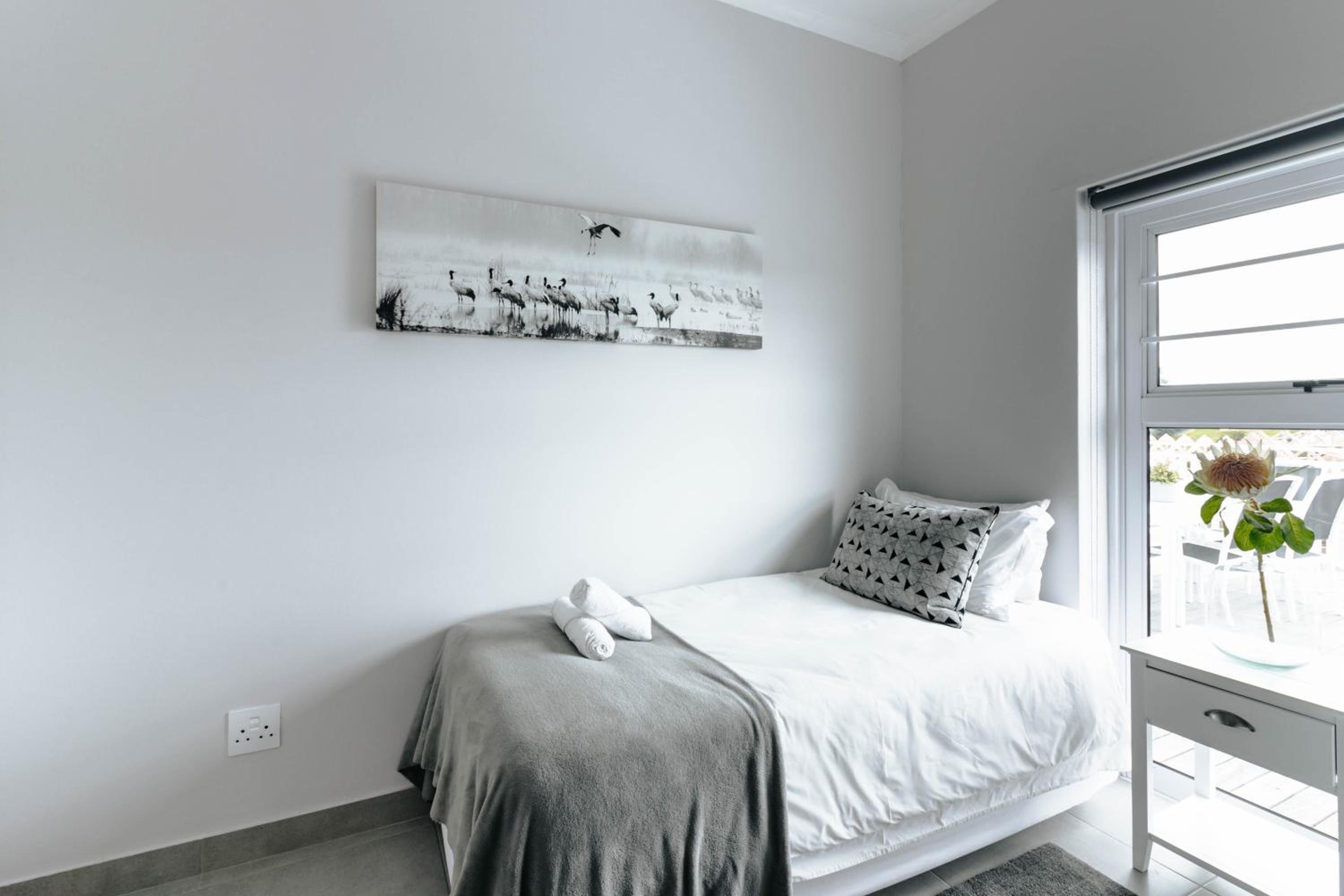 Two-Bedroom Apartment - Photo 16