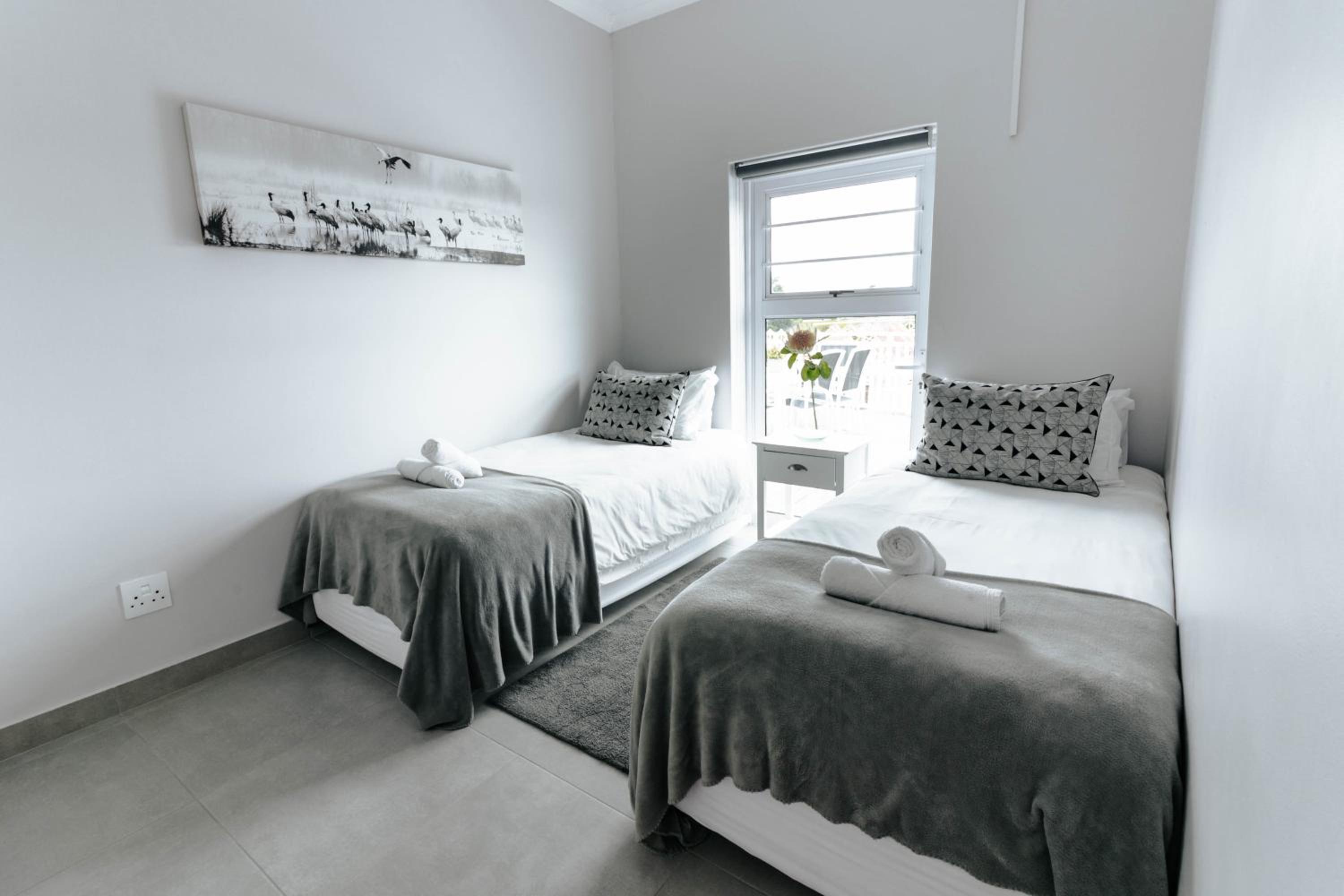 Two-Bedroom Apartment - Photo 18