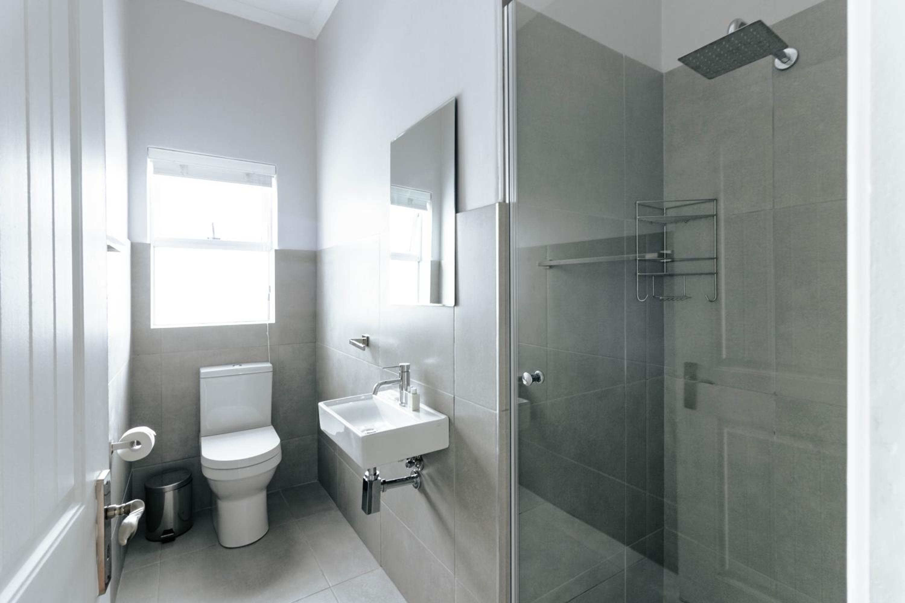 Two-Bedroom Apartment - Photo 21