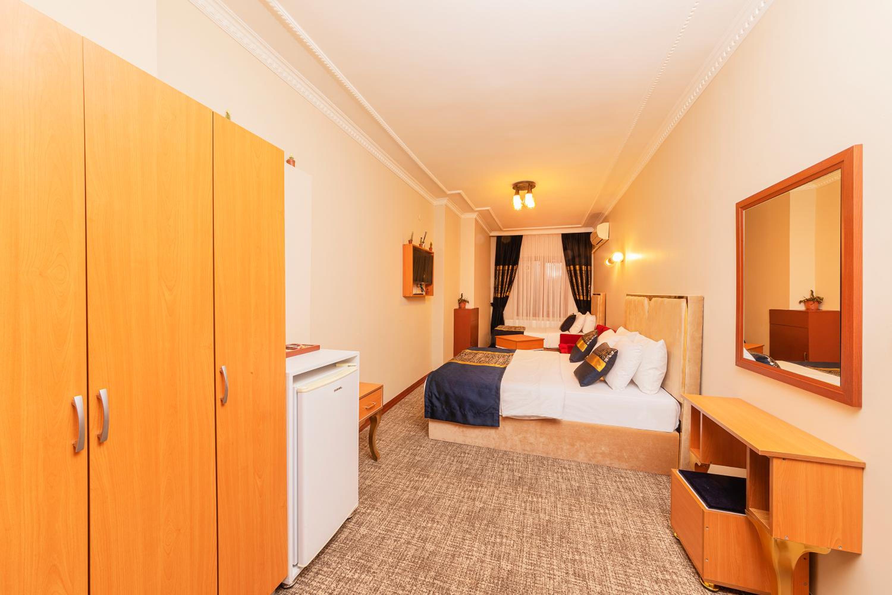 Standard Triple Room photo 3