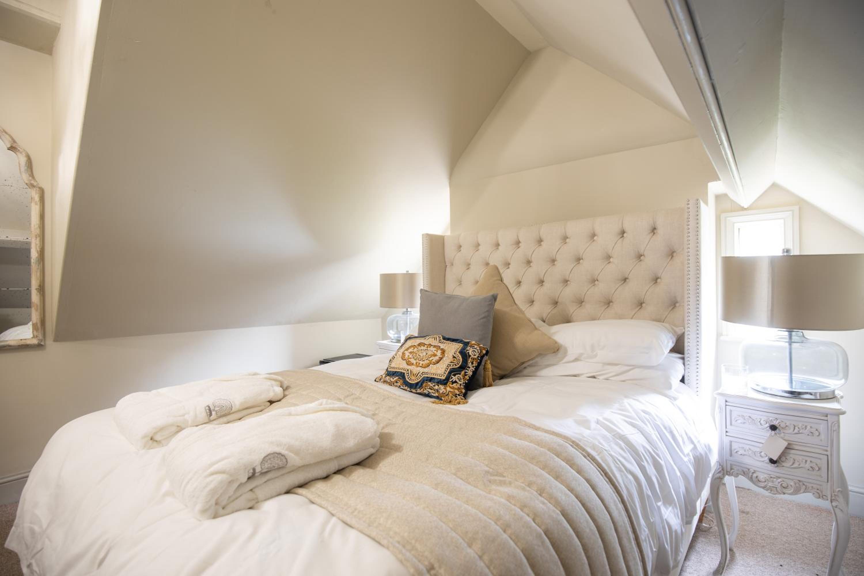 Double Room with Shared Bathroom photo 3