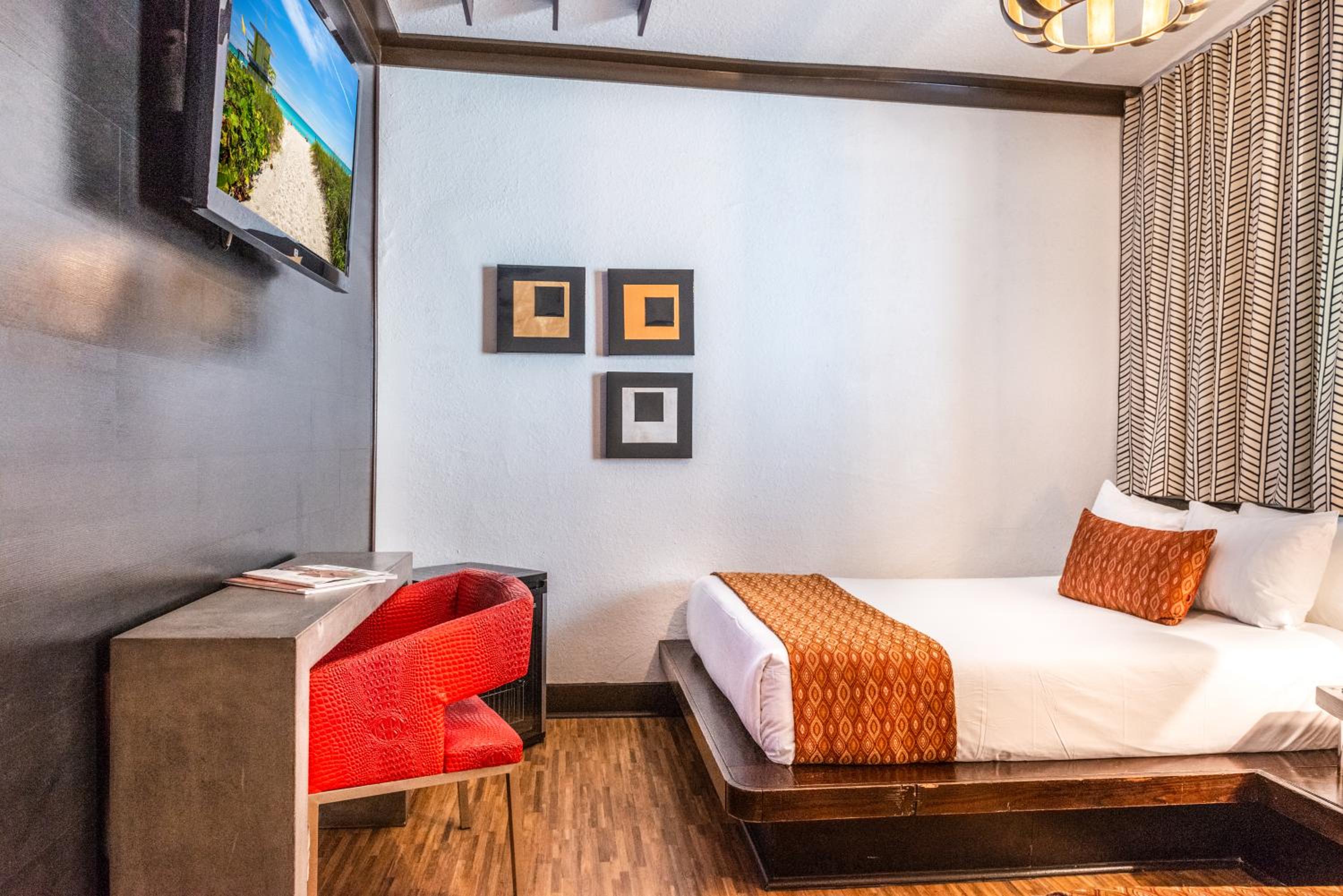 Standard Double Room - Photo 6