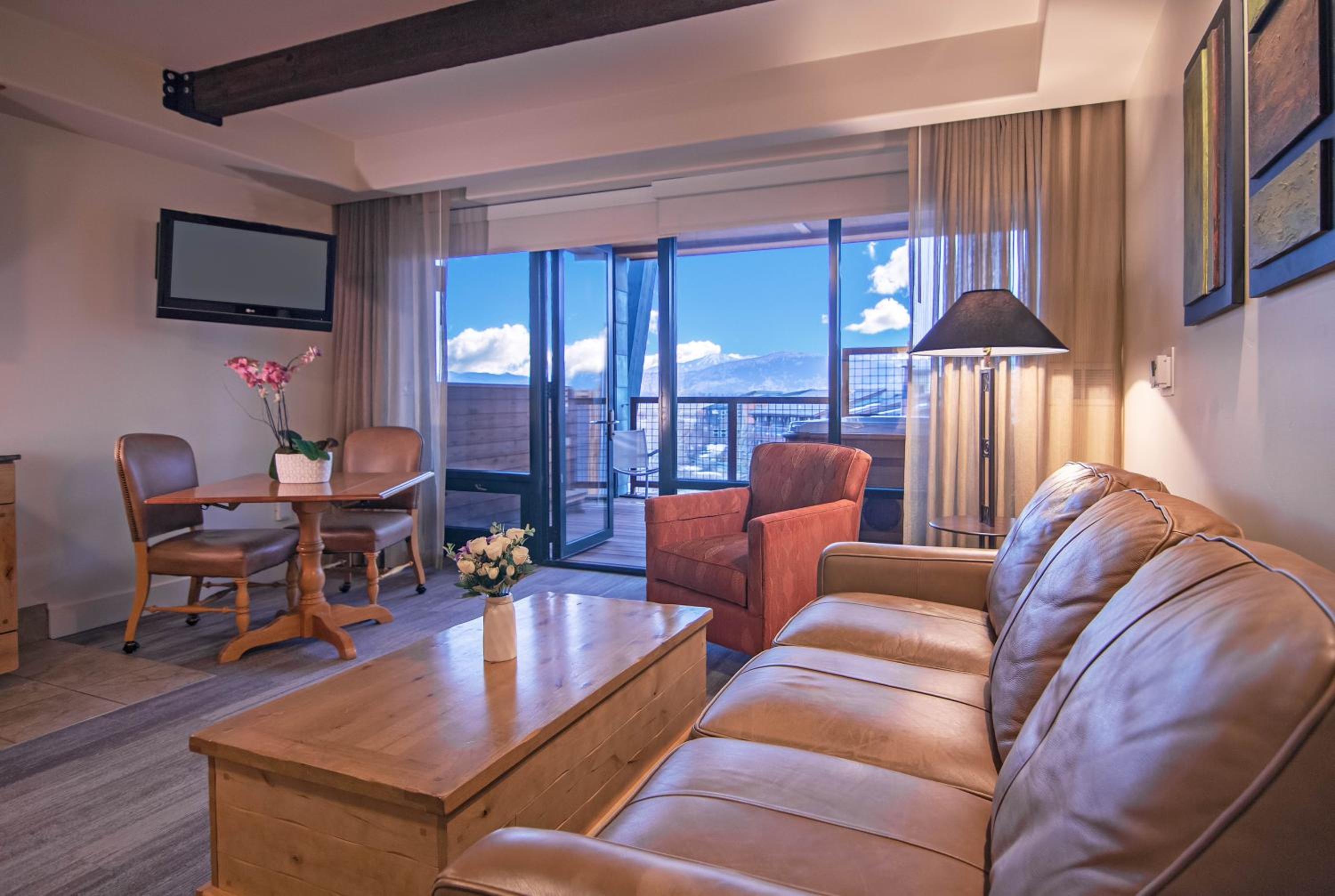 Suite with Hot tub