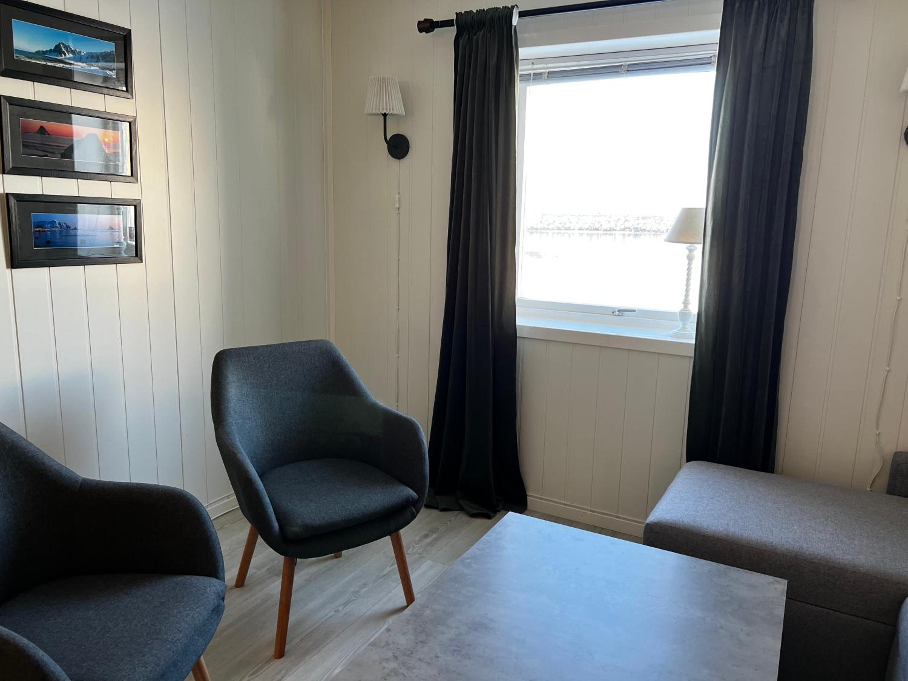 Two-Bedroom Apartment - Photo 4
