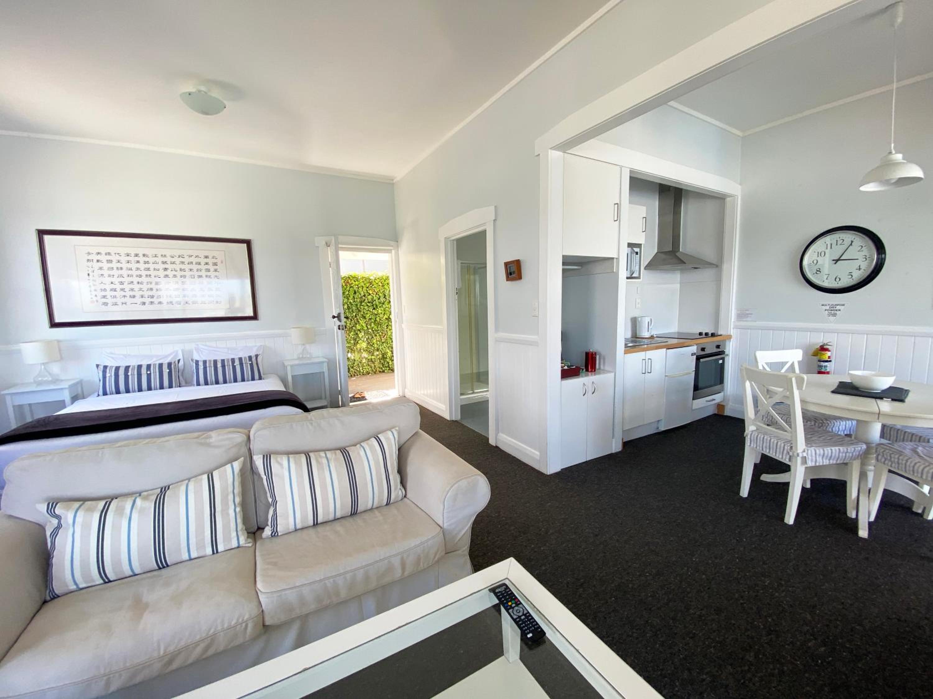 Superior Studio with Balcony and Sea View photo 1