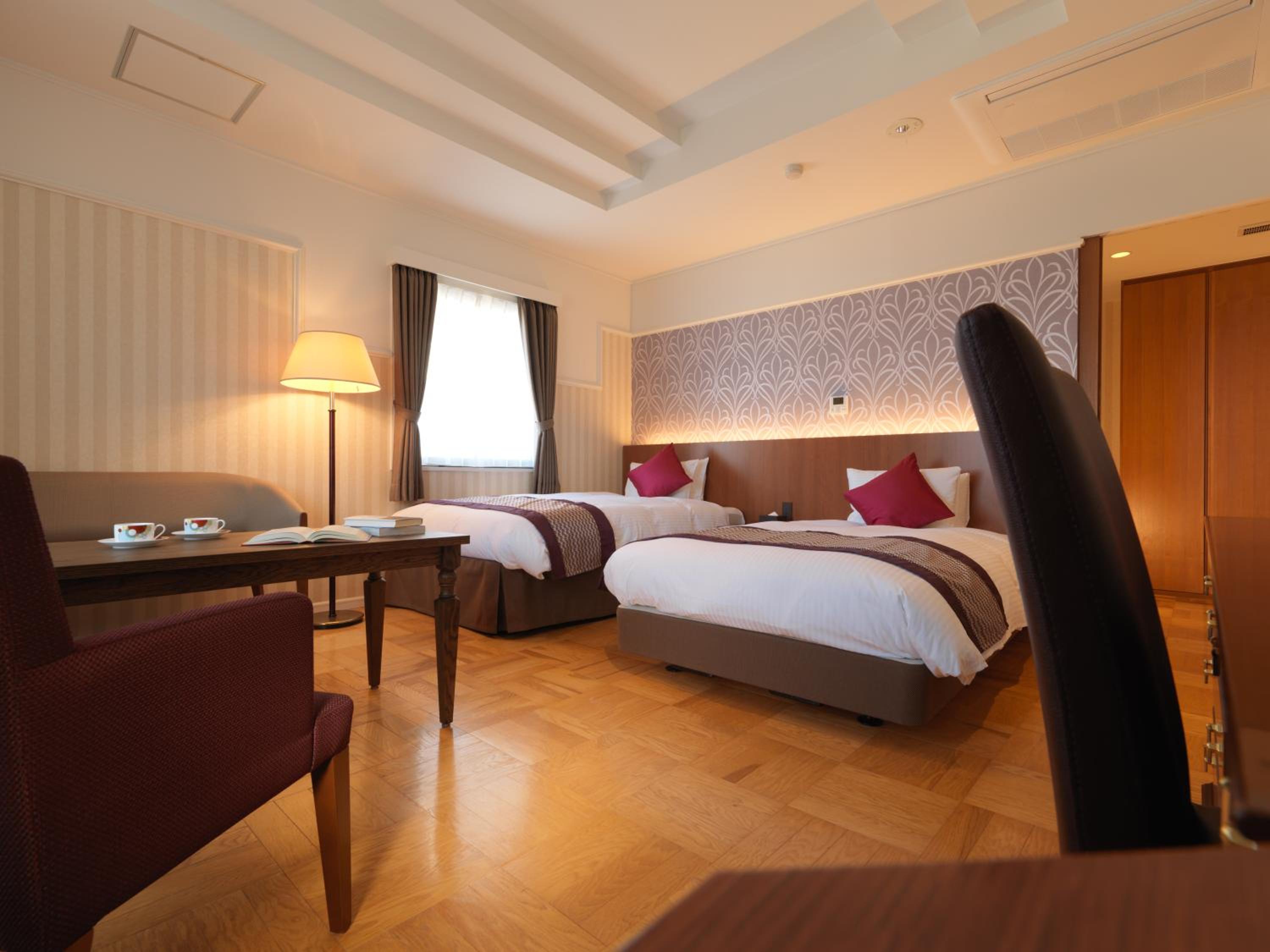 Deluxe Twin Room