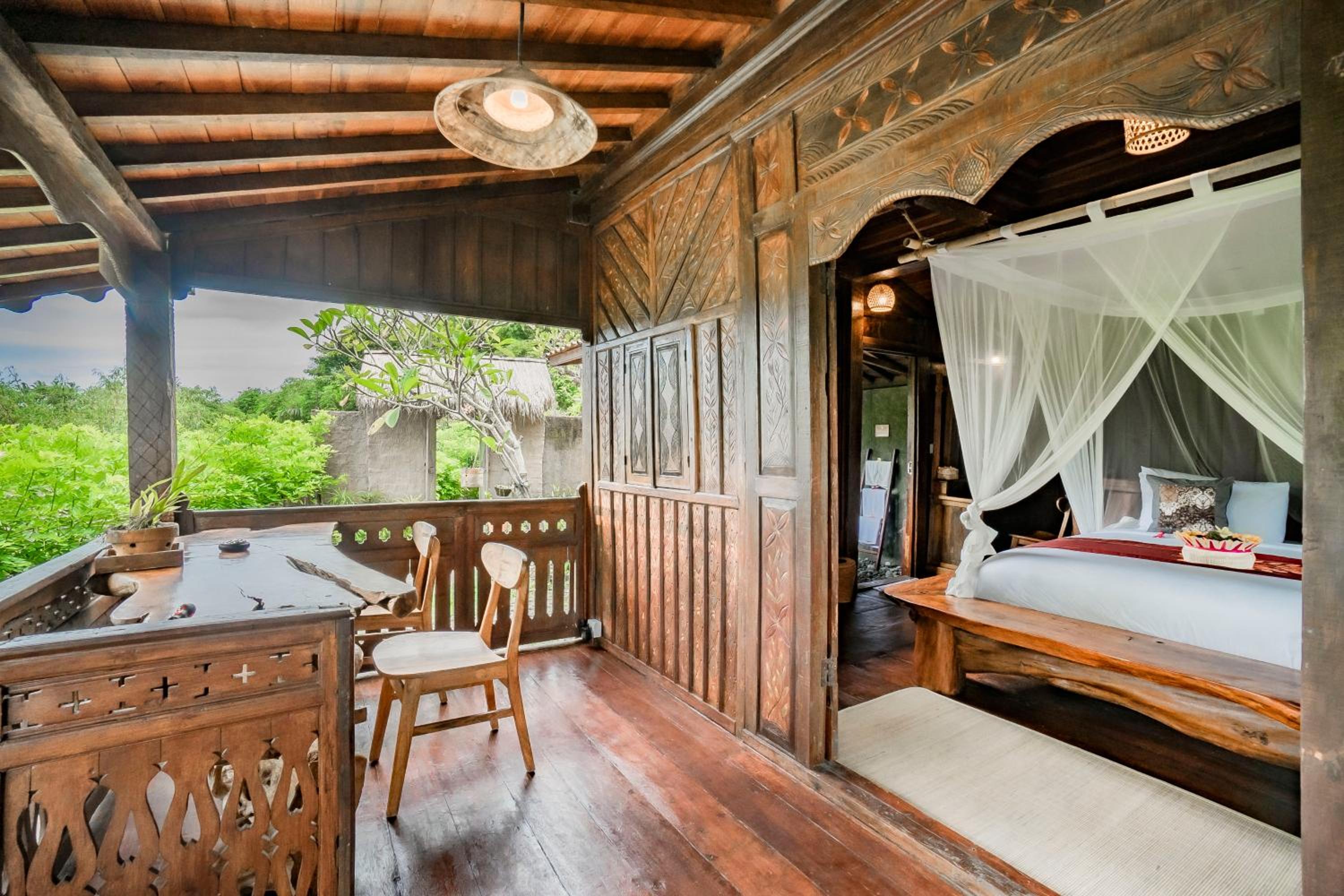 Joglo One-Bedroom Villa with Private Pool - Photo 1