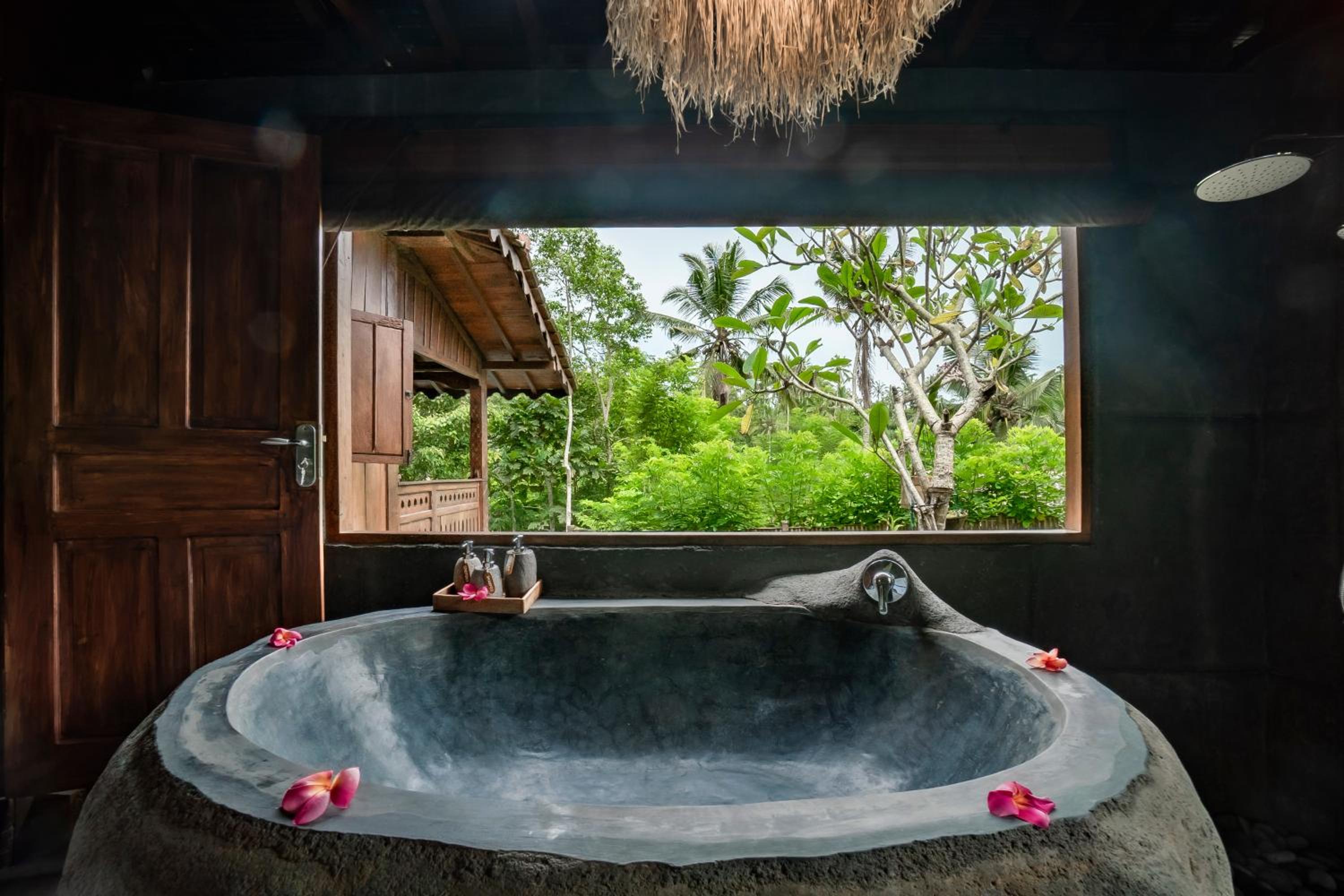 Joglo One-Bedroom Villa with Private Pool - Photo 2