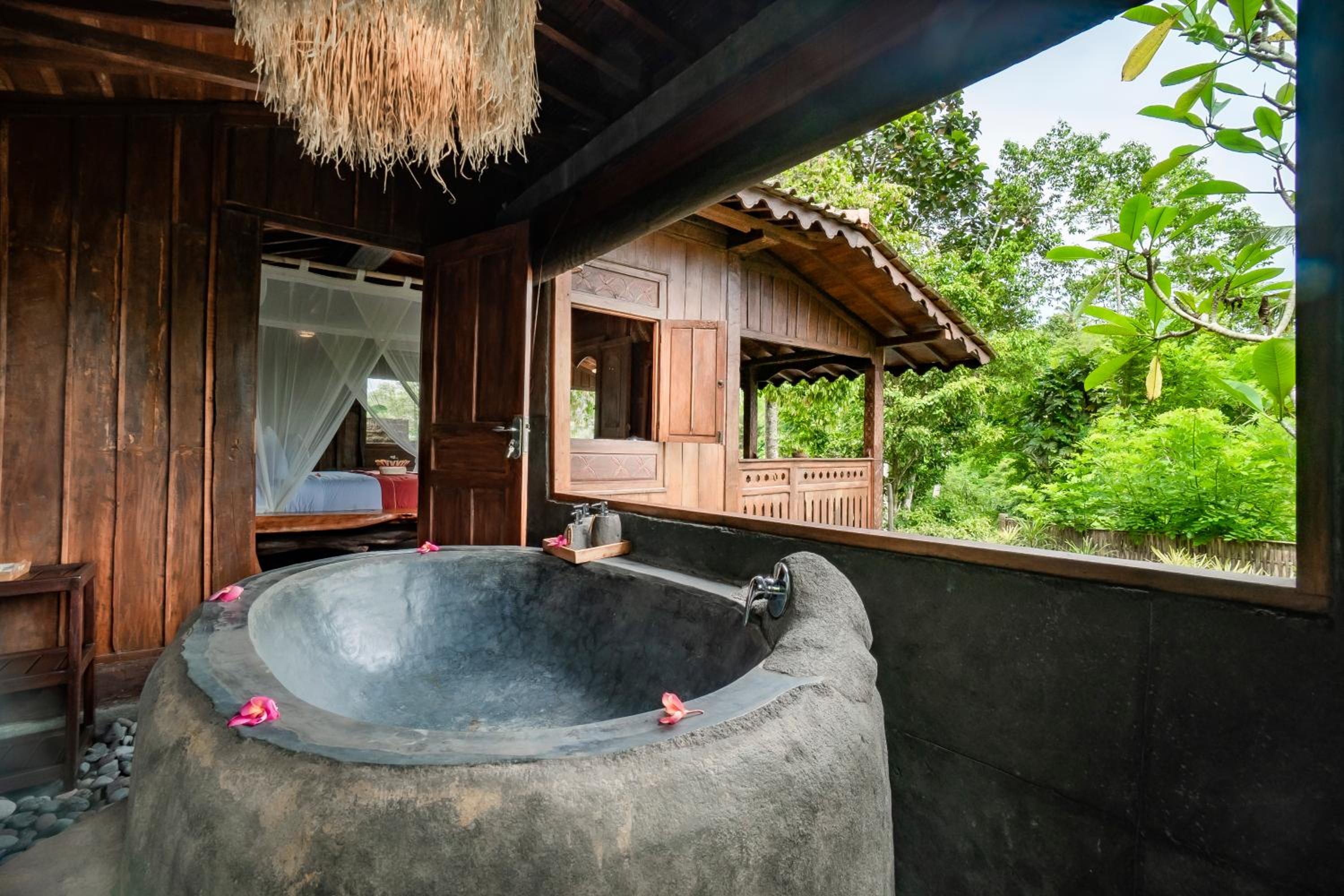 Joglo One-Bedroom Villa with Private Pool - Photo 5