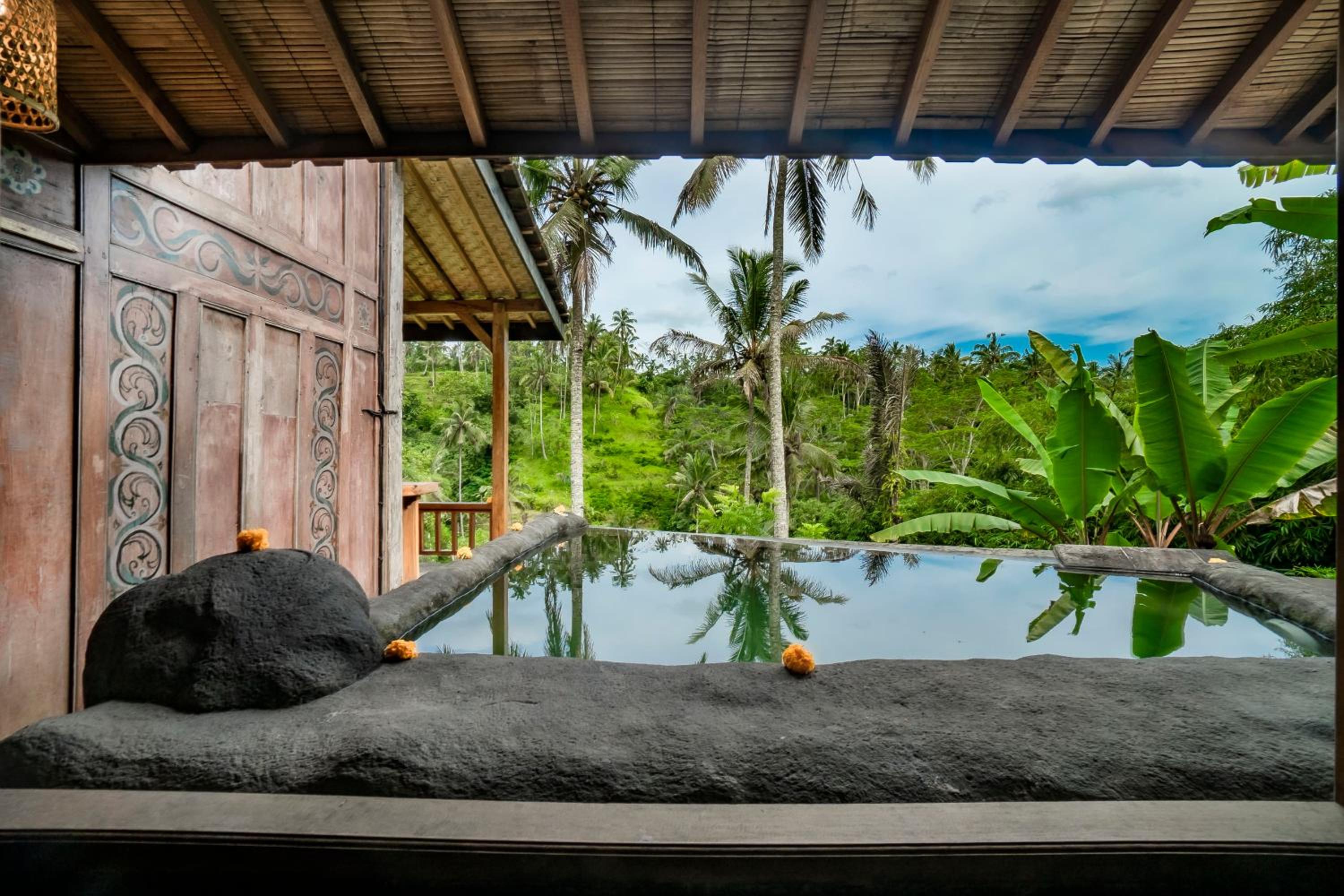 Joglo One-Bedroom Villa with Private Pool - Photo 22