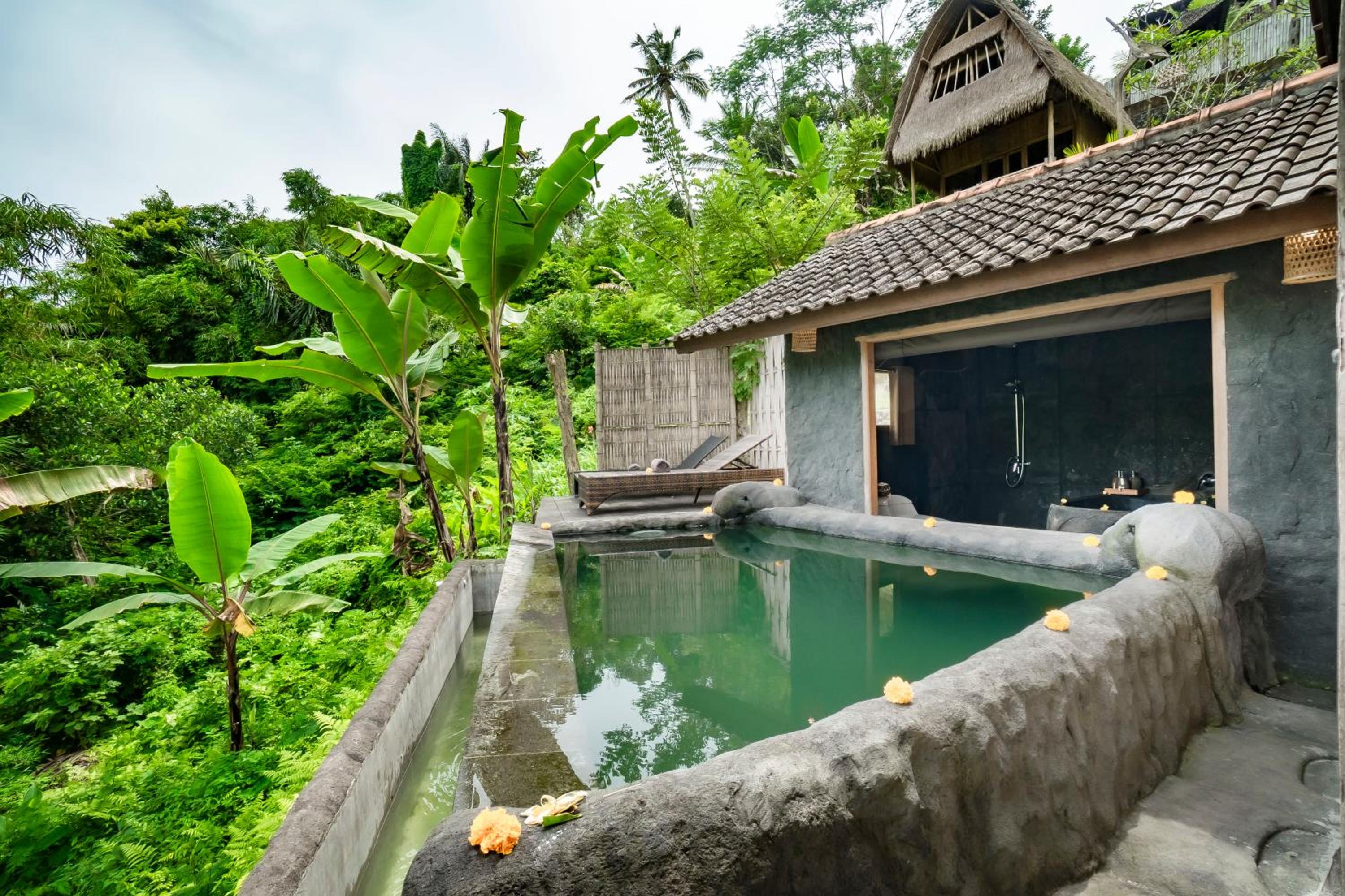 Joglo One-Bedroom Villa with Private Pool - Photo 6