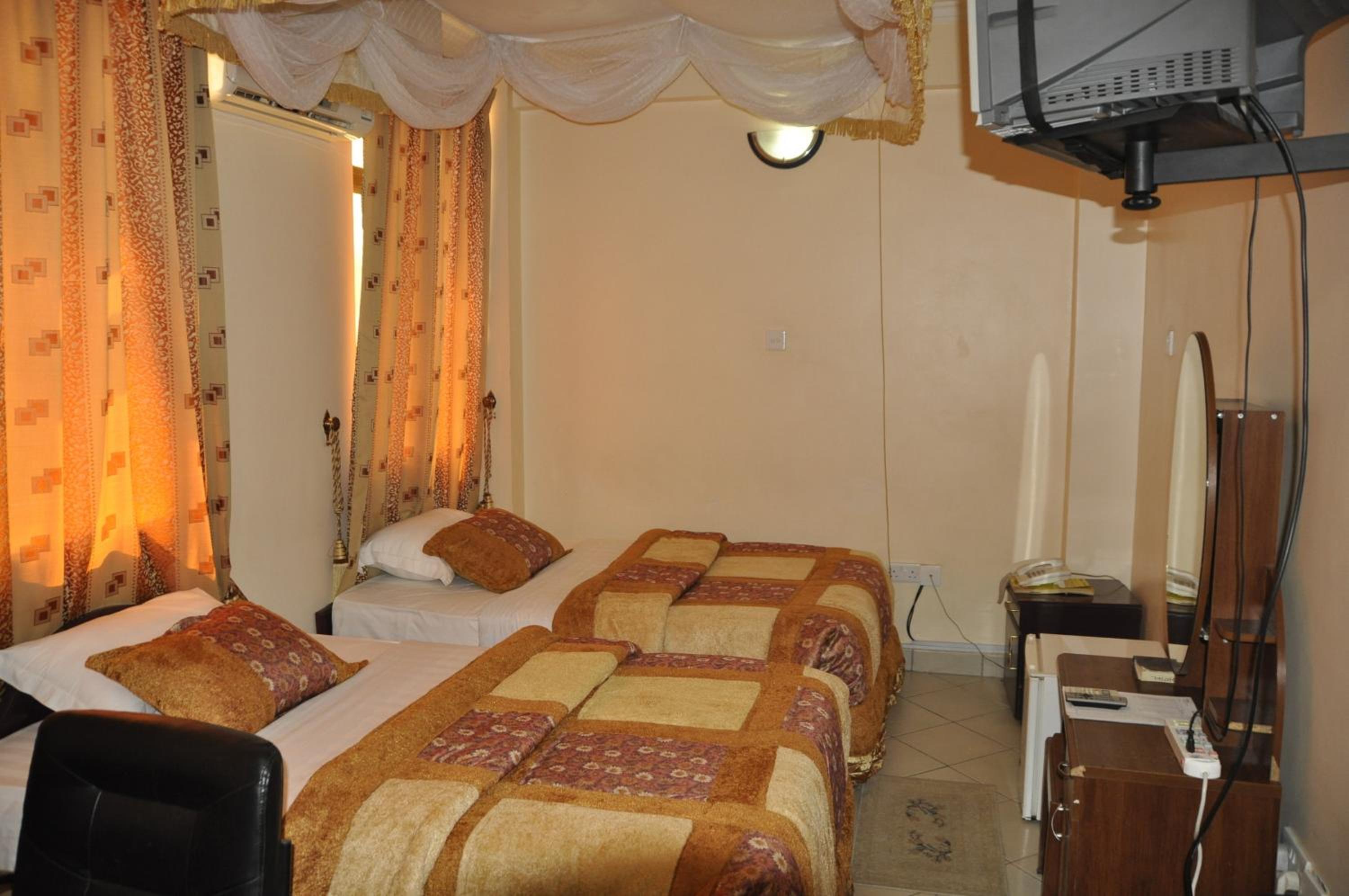 Deluxe Triple Room photo 1
