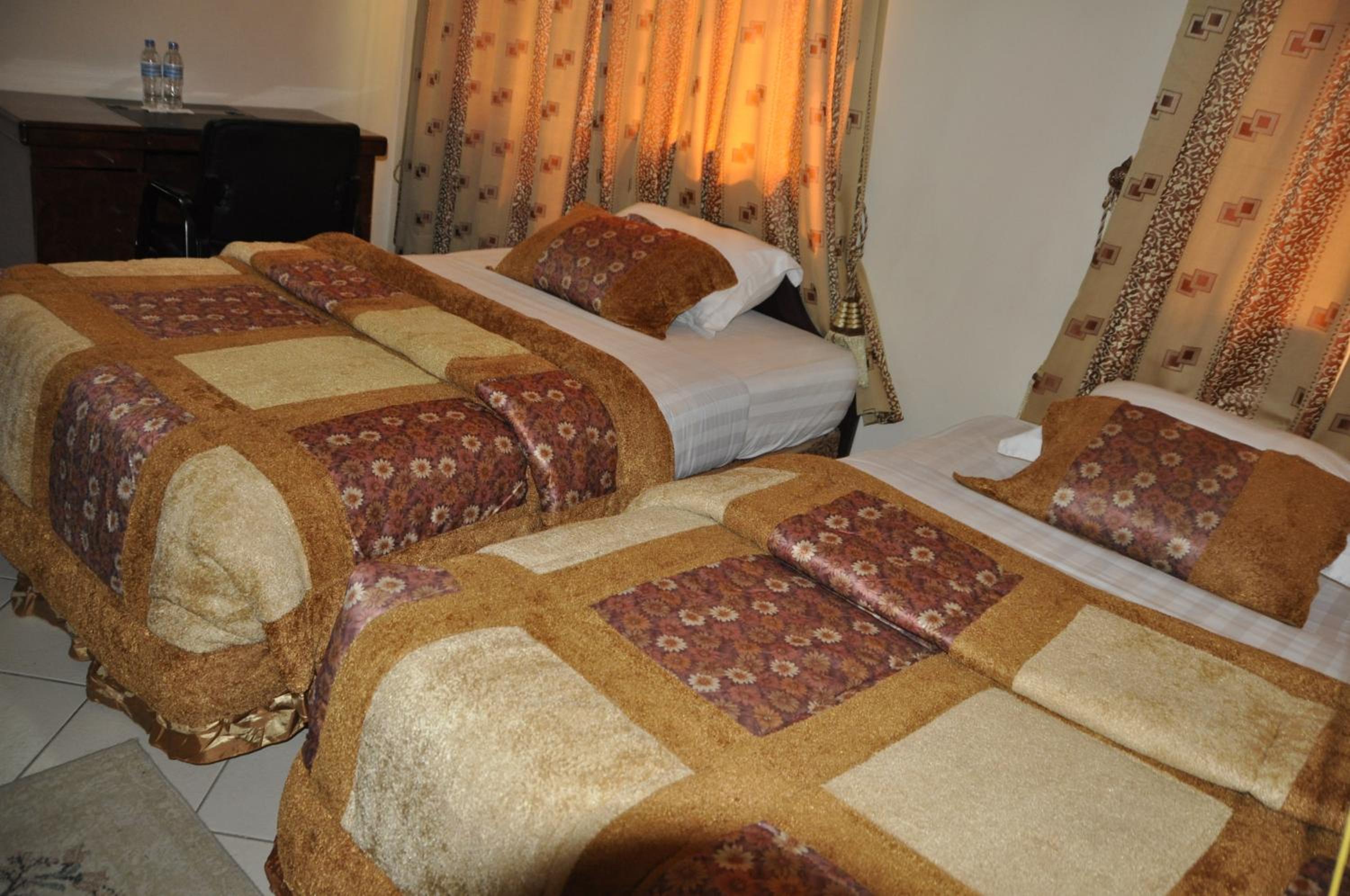 Deluxe Double or Twin Room photo 1