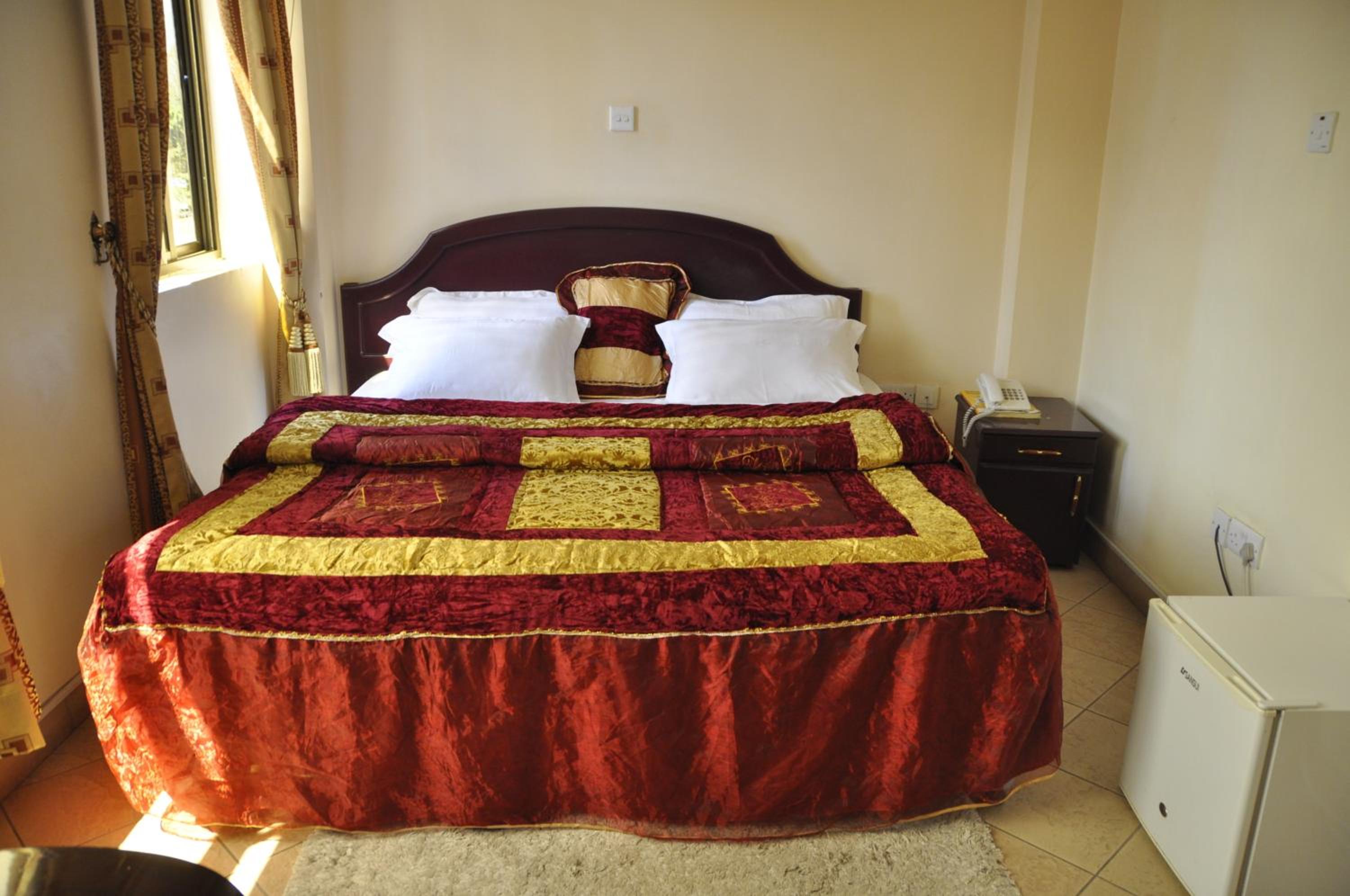 Deluxe Suite photo 1