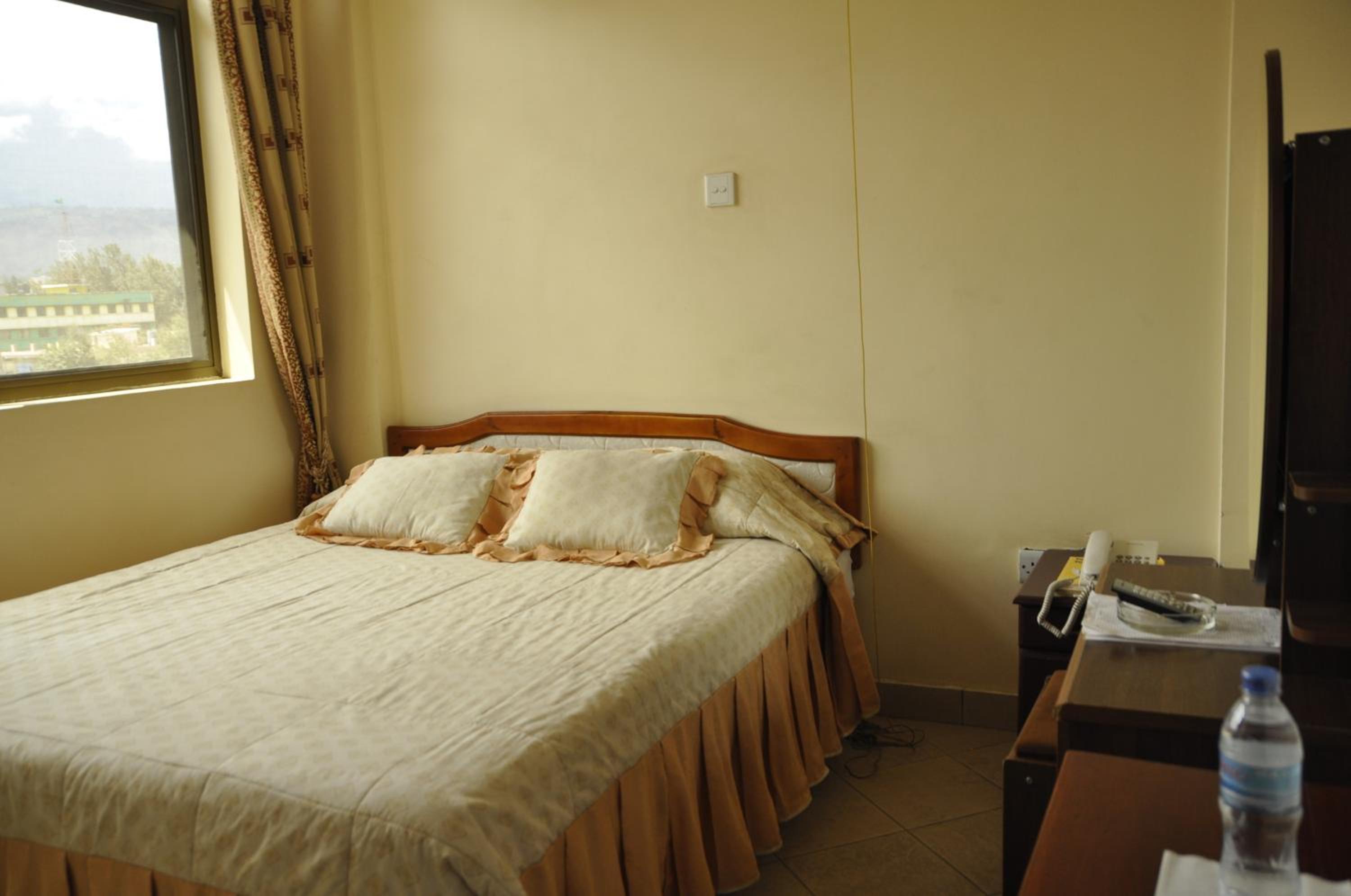 Budget Single Room photo 2