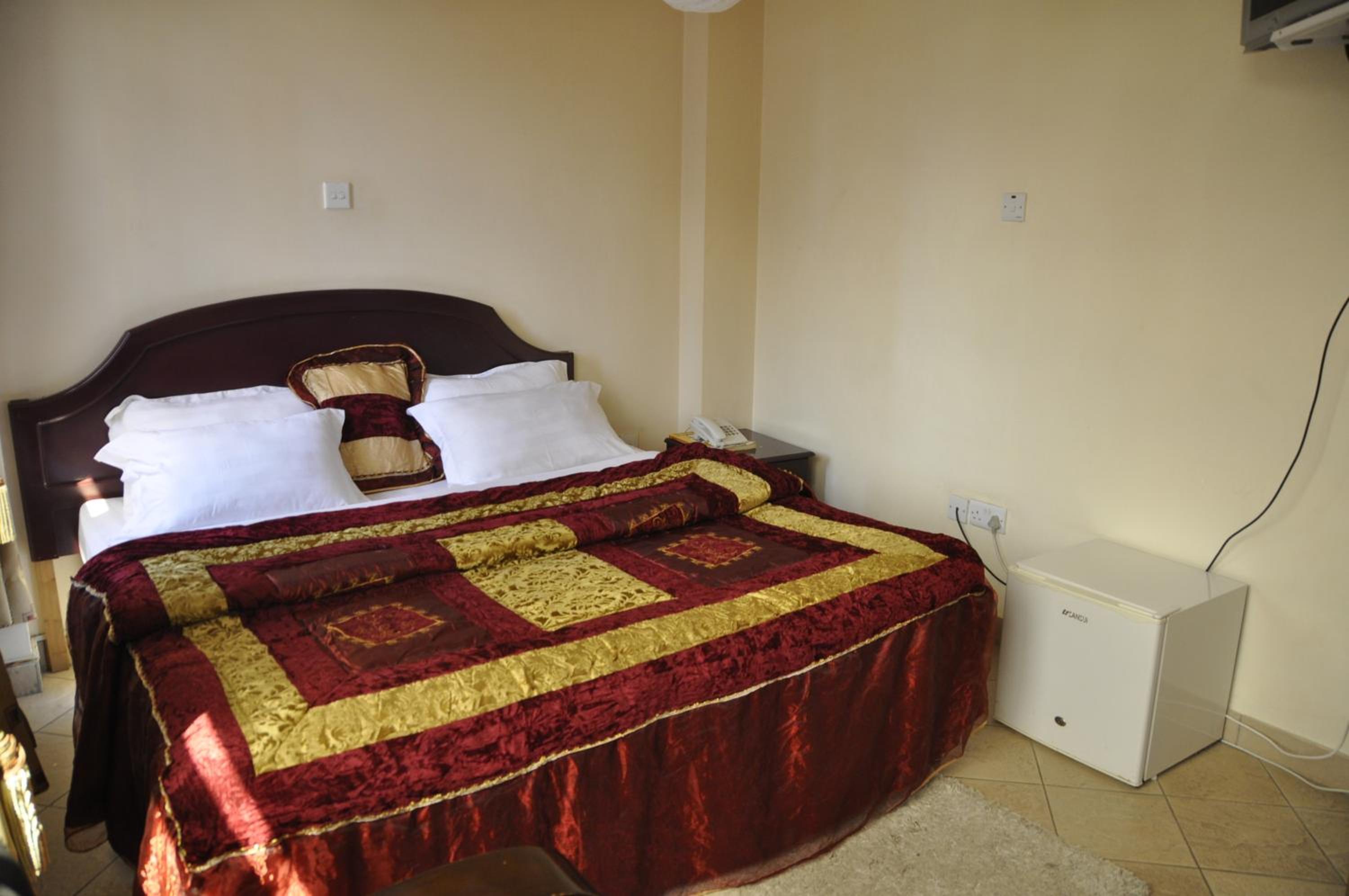 Junior Suite with Mountain View photo 2