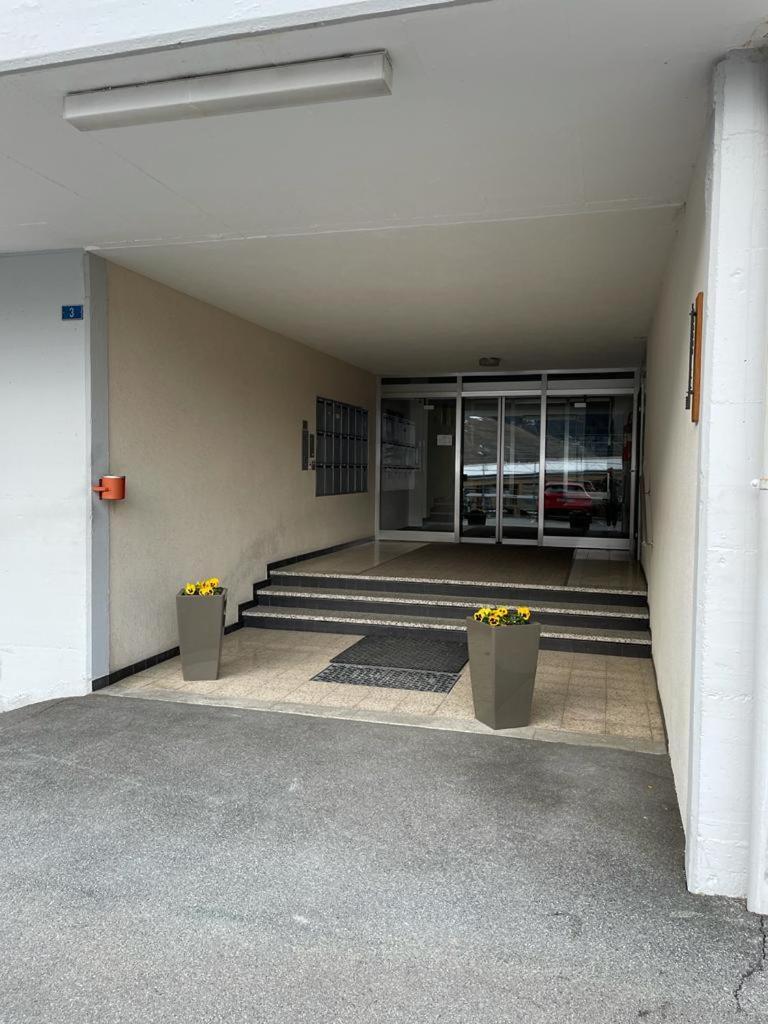 Apartment with Balcony - Photo 4