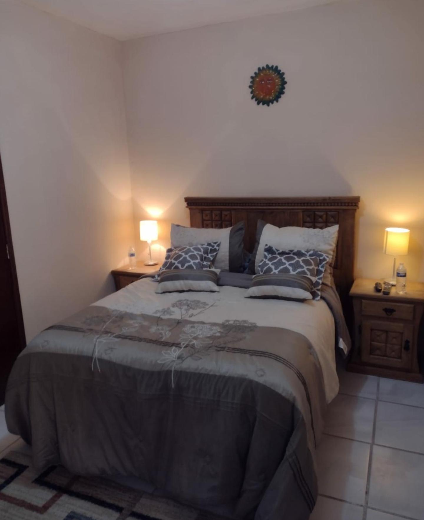 Double Room with Private Bathroom - Photo 8