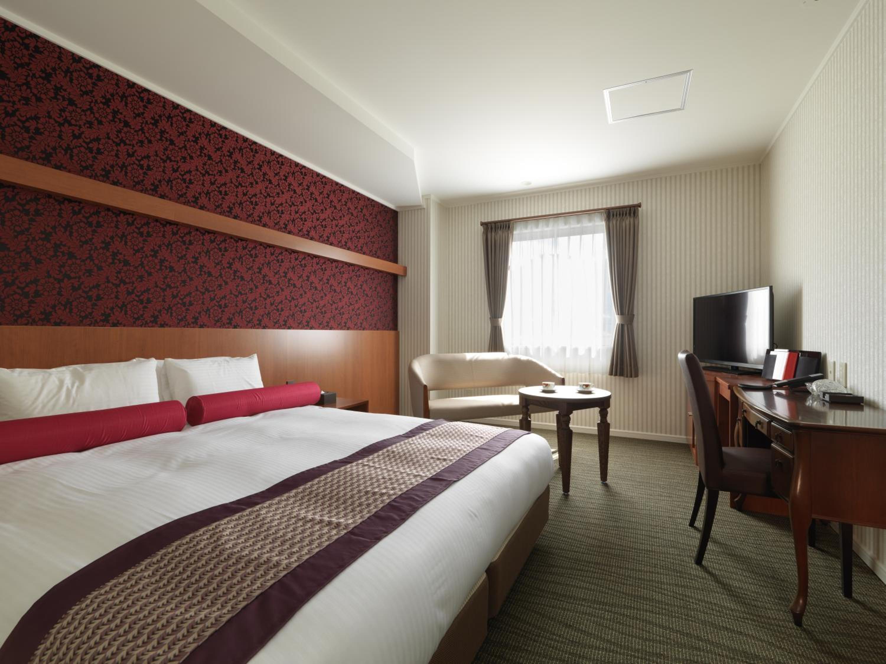 Queen Room