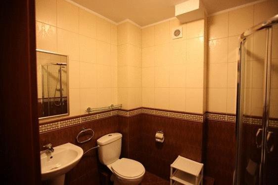 Double Room - Photo 6