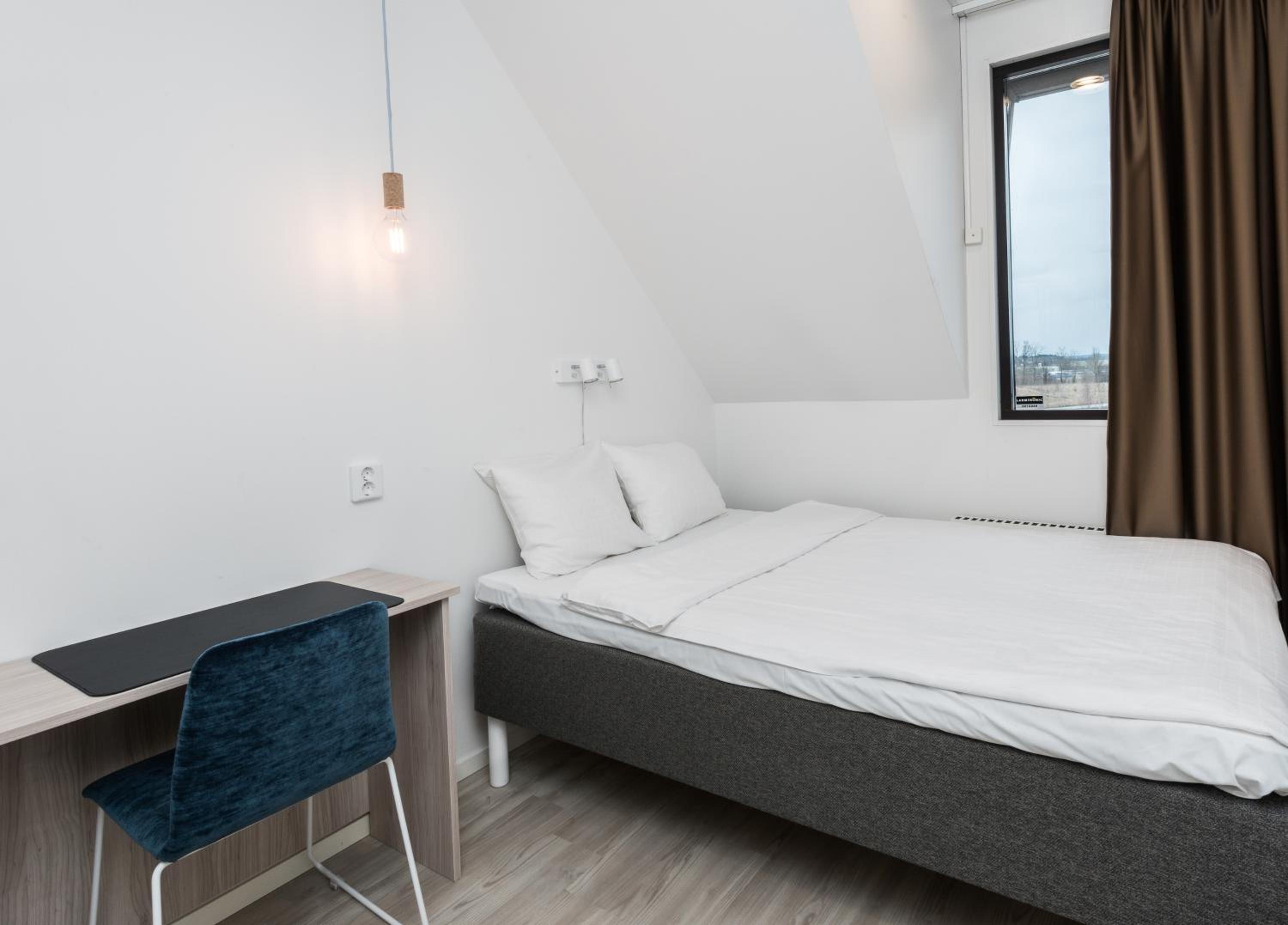 Economy Double with Shared Bathroom (55 in Bed) photo 1