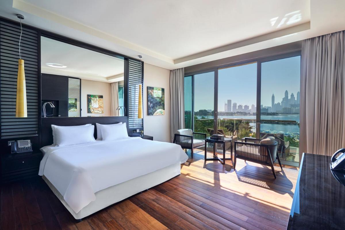 Deluxe Room with Sea View photo 2