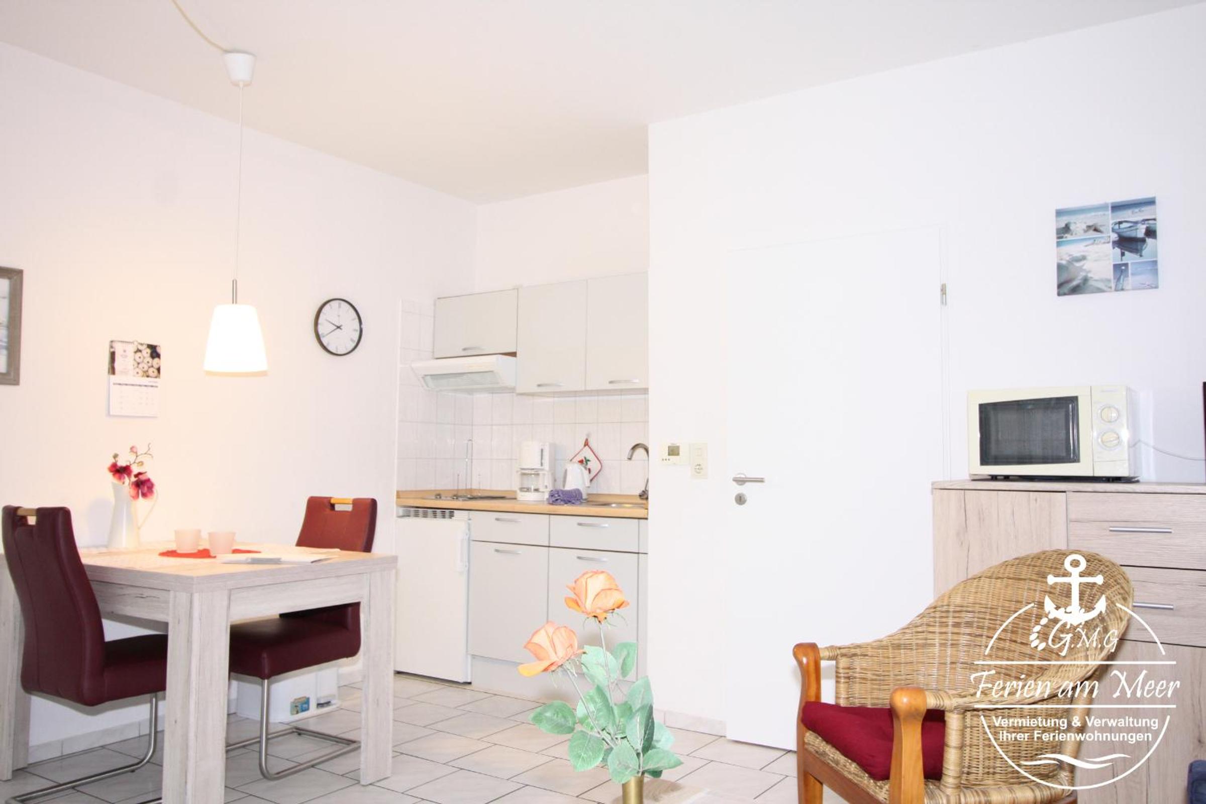 Apartment with Terrace photo 3
