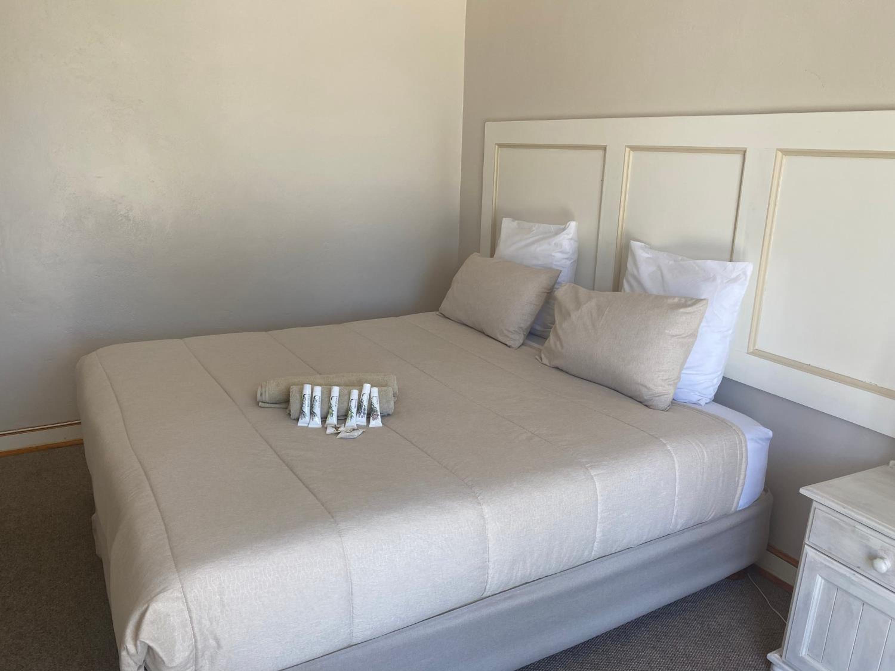 Double Room - Photo 2