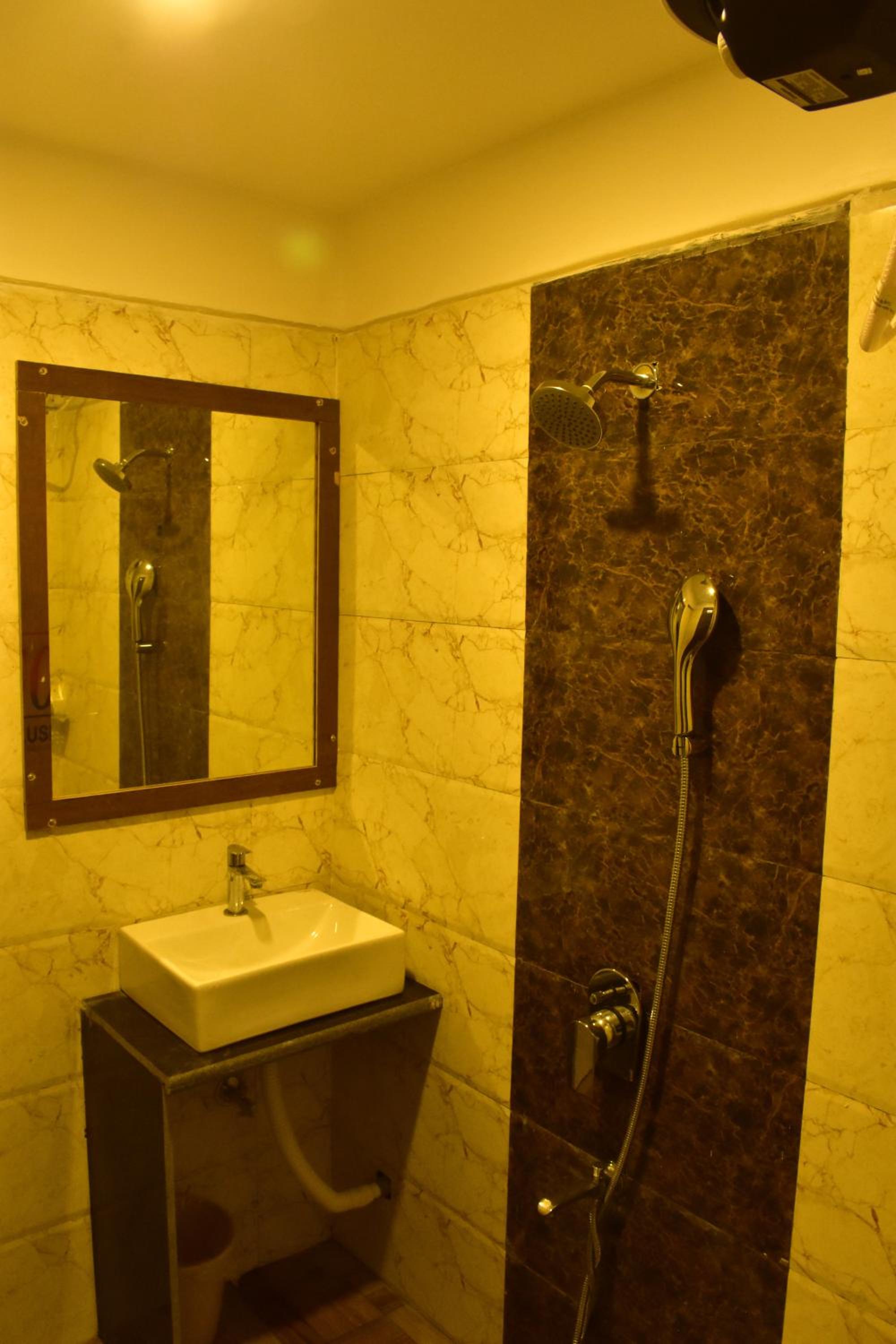 Deluxe Double Room - Photo 6