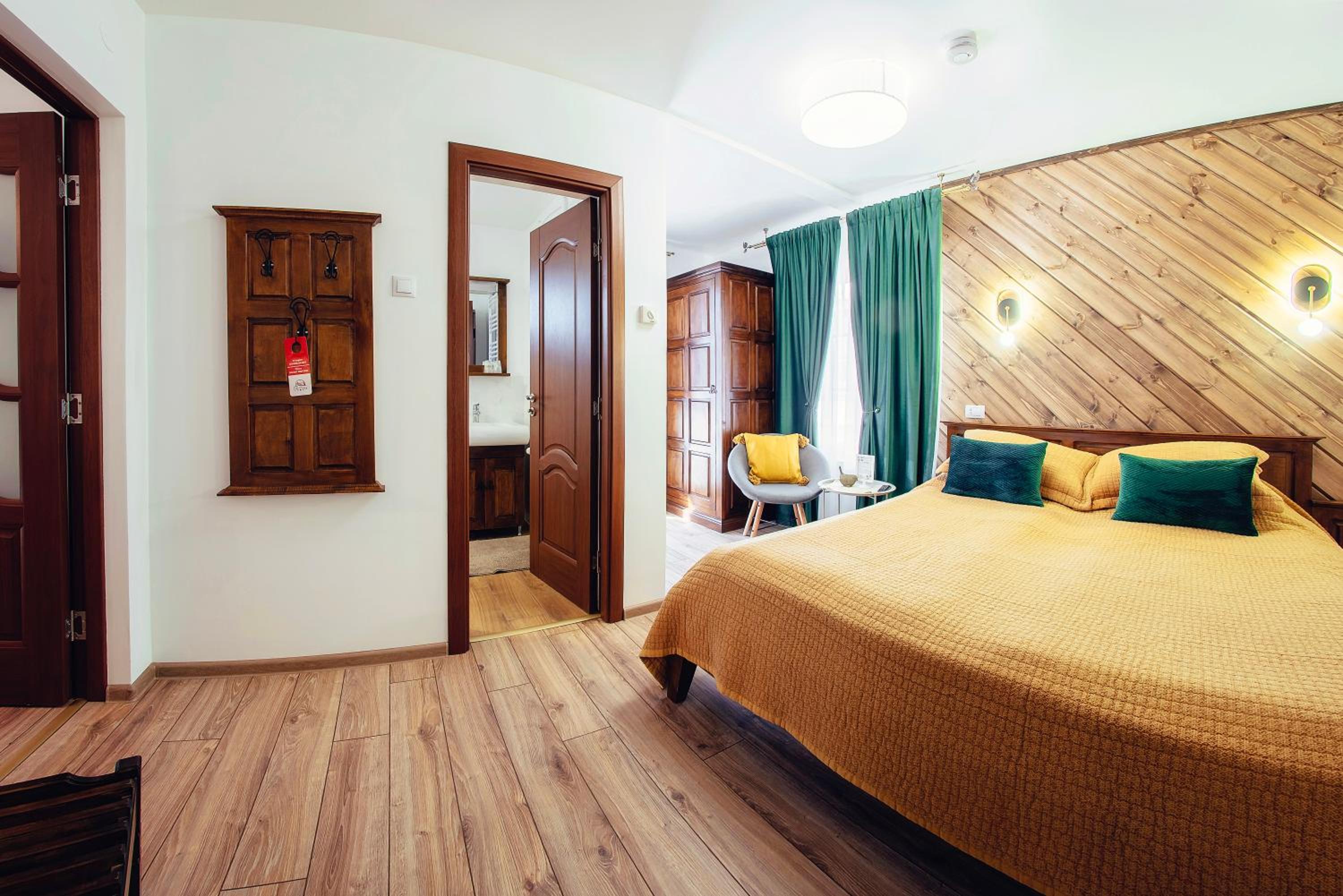 Deluxe One-Bedroom Apartment with Garden View photo 1