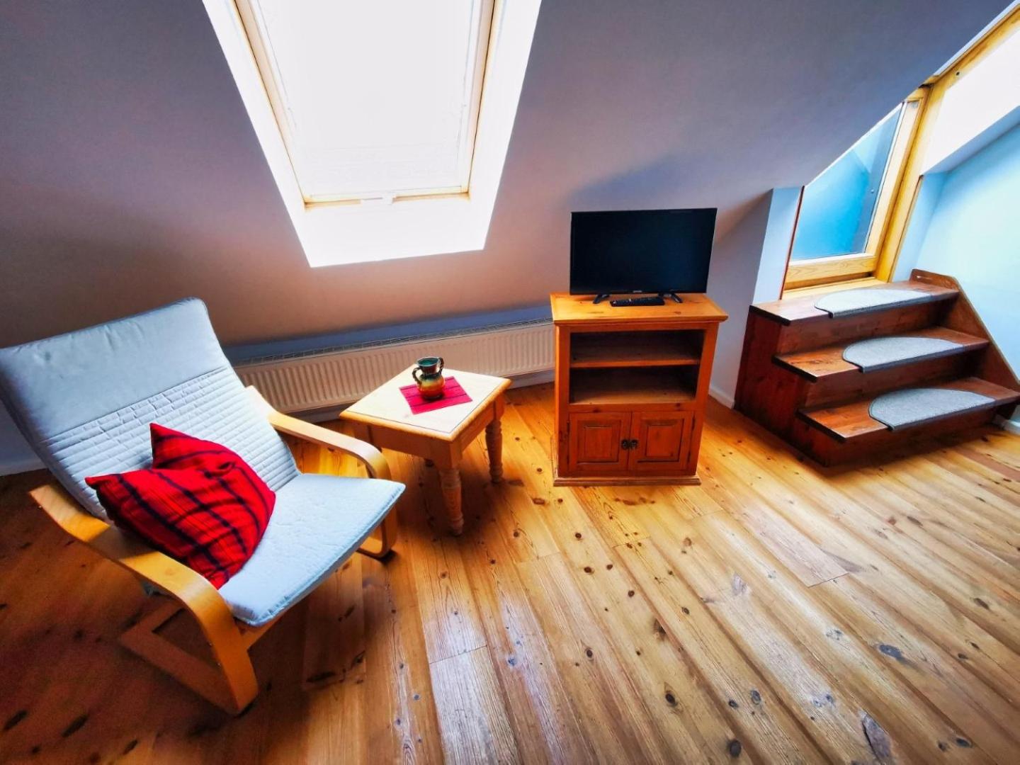 Apartment with Lake View photo 2