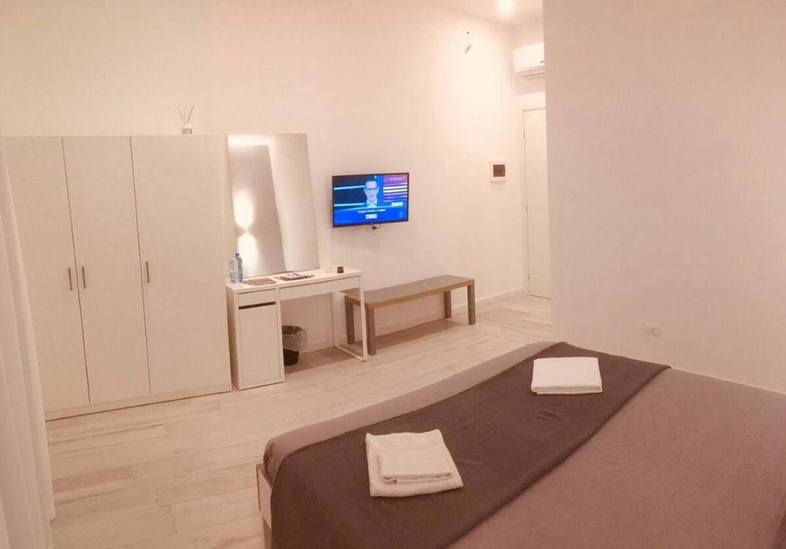 Superior Double Room - Photo 3