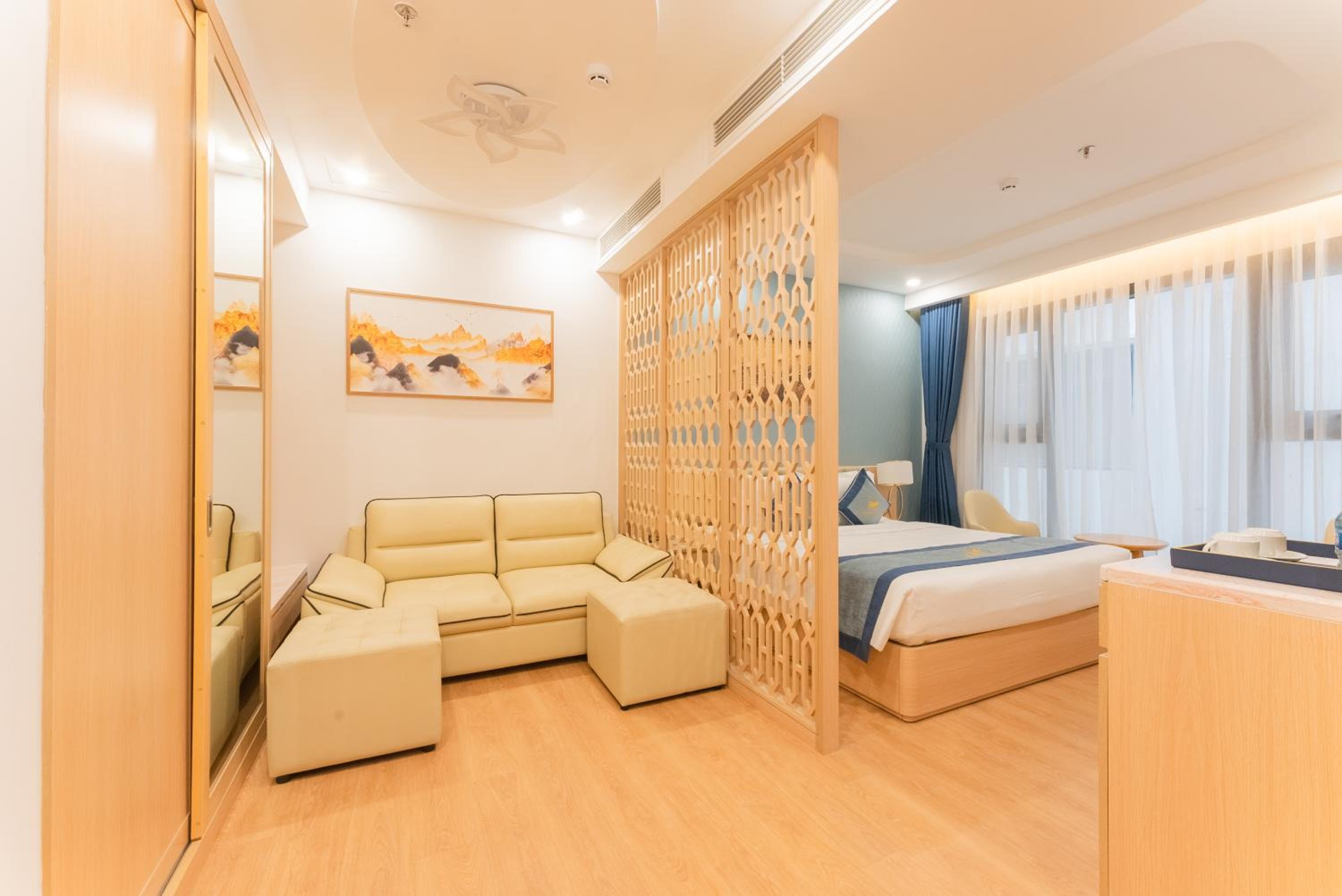 Seaside Gathering Family Suite - Photo 2