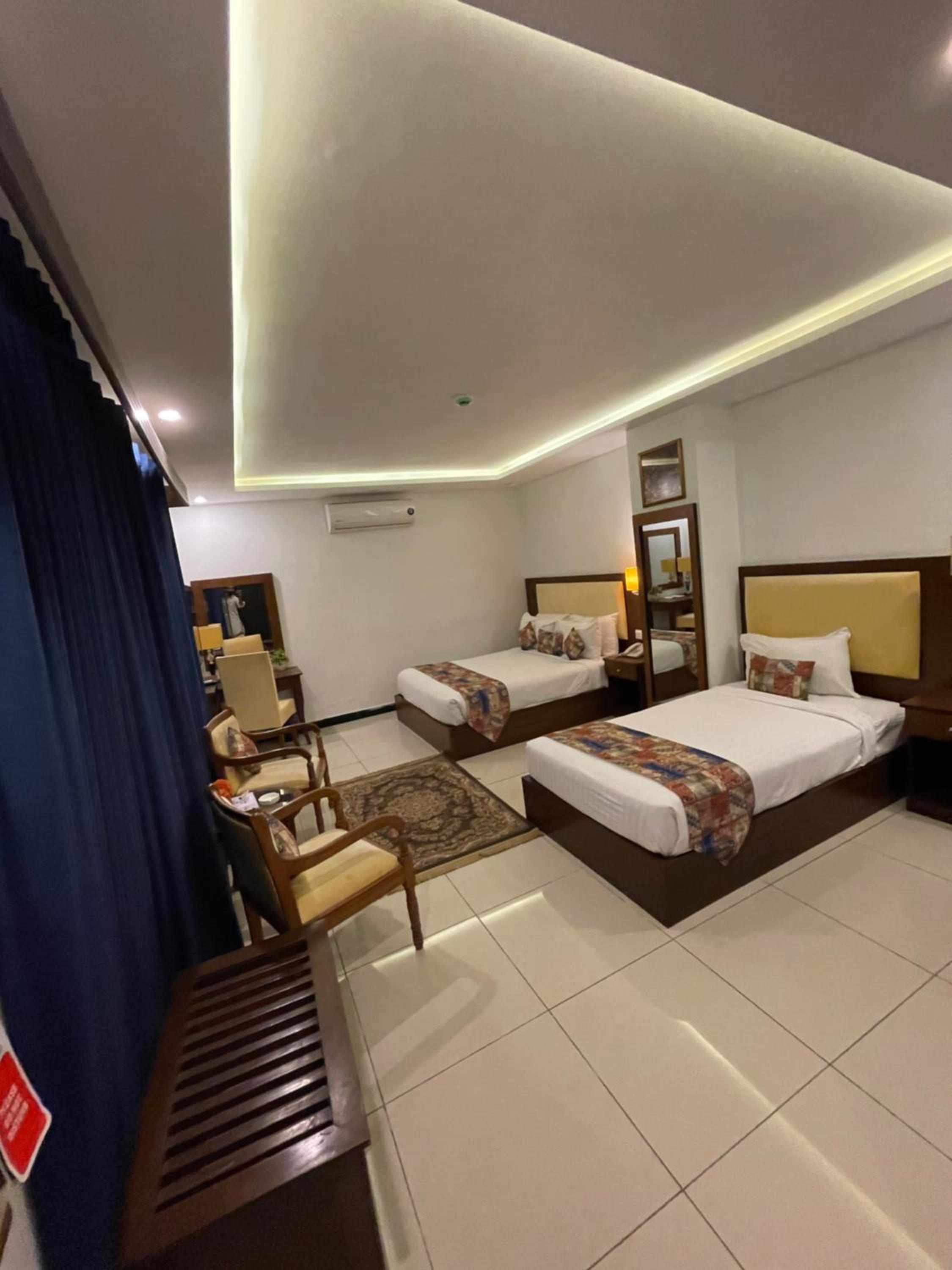 Luxury Triple Room photo 2
